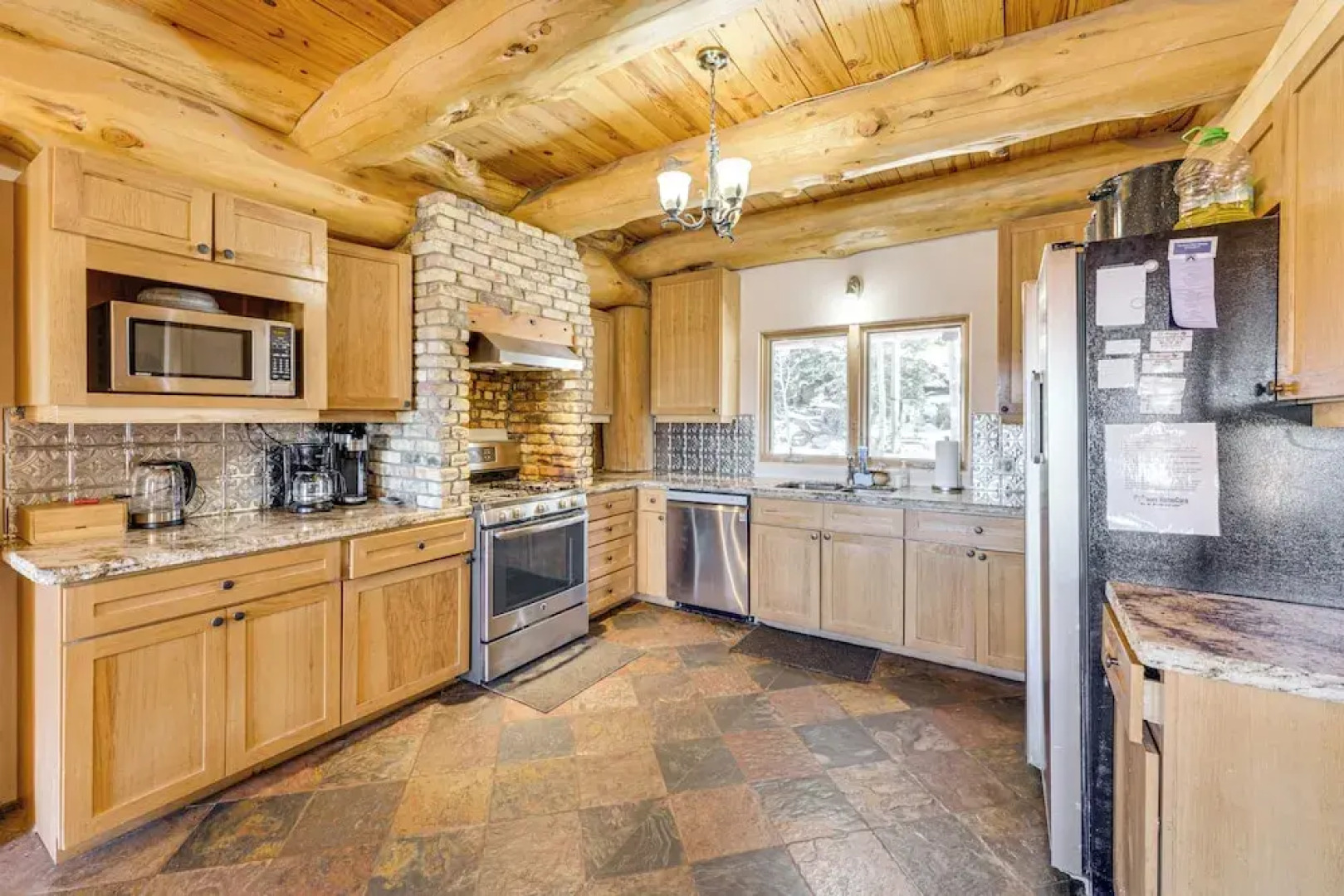 'burning Sky Lodge': Private Hot Tub & Ski-in/out