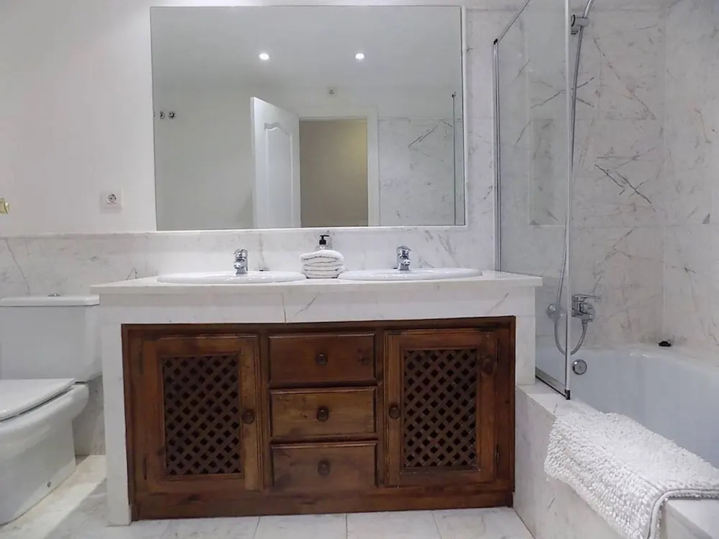 Stunning El Campanario Apt - Pool View