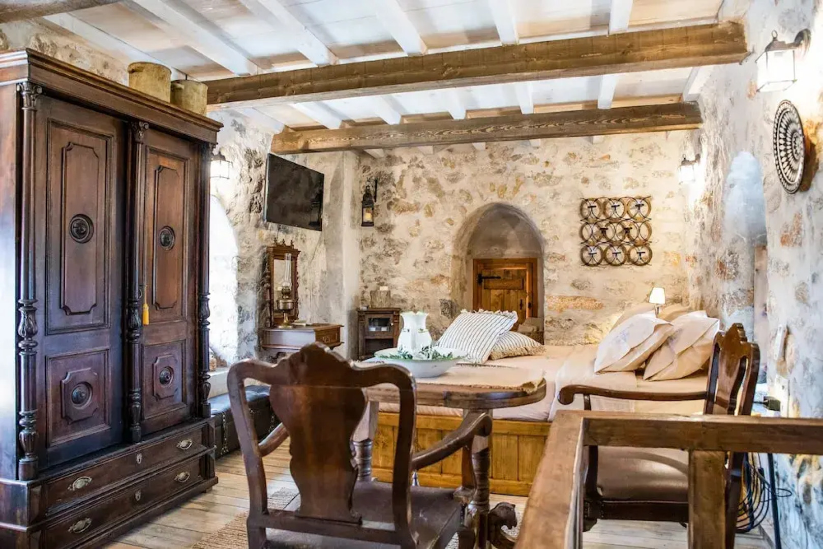 Dandy Villas Tower-Built in 17th century