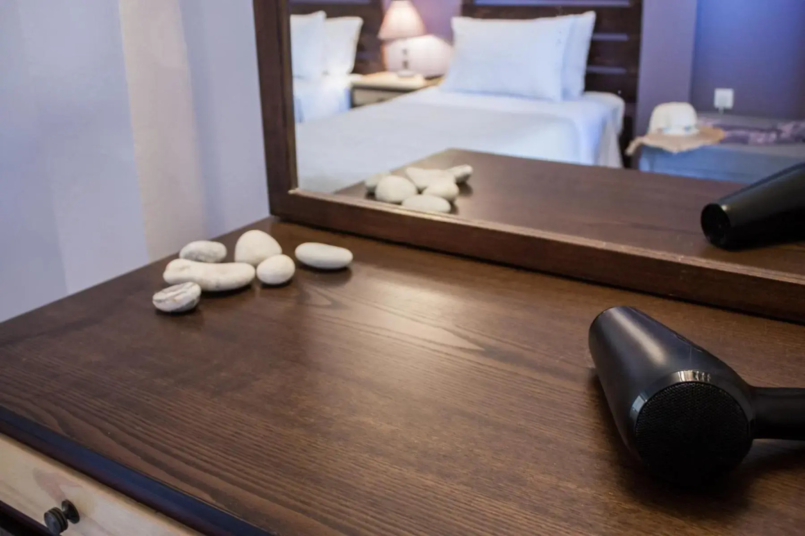 Tellis Holiday Rooms By Hotelius