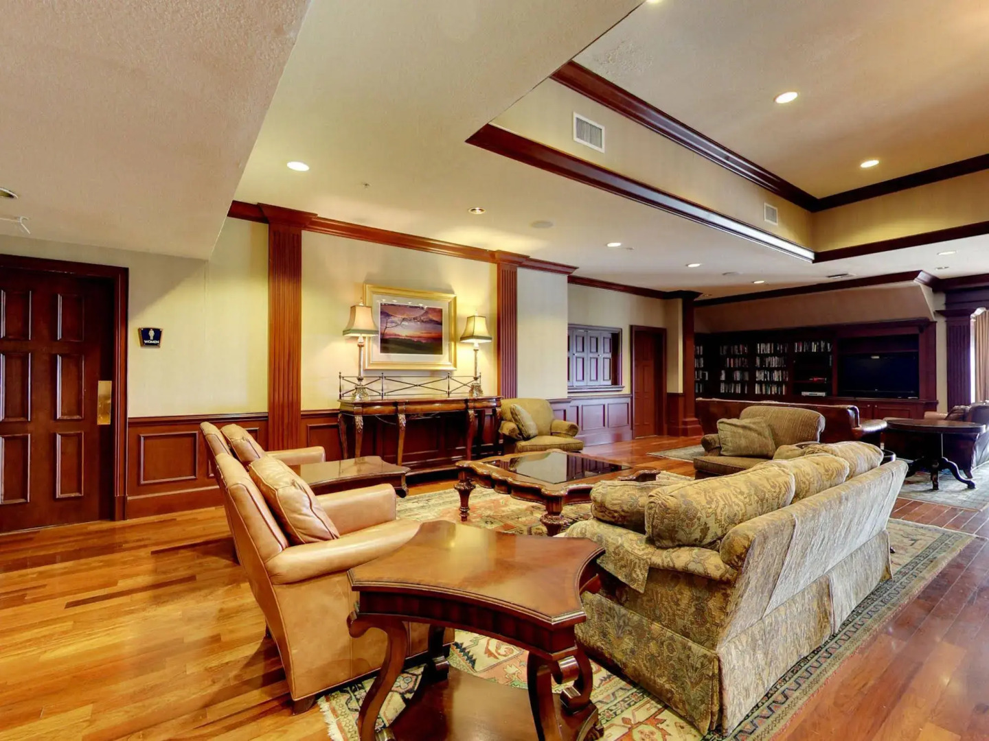 Emerald Grande Condominiums at HarborWalk Village