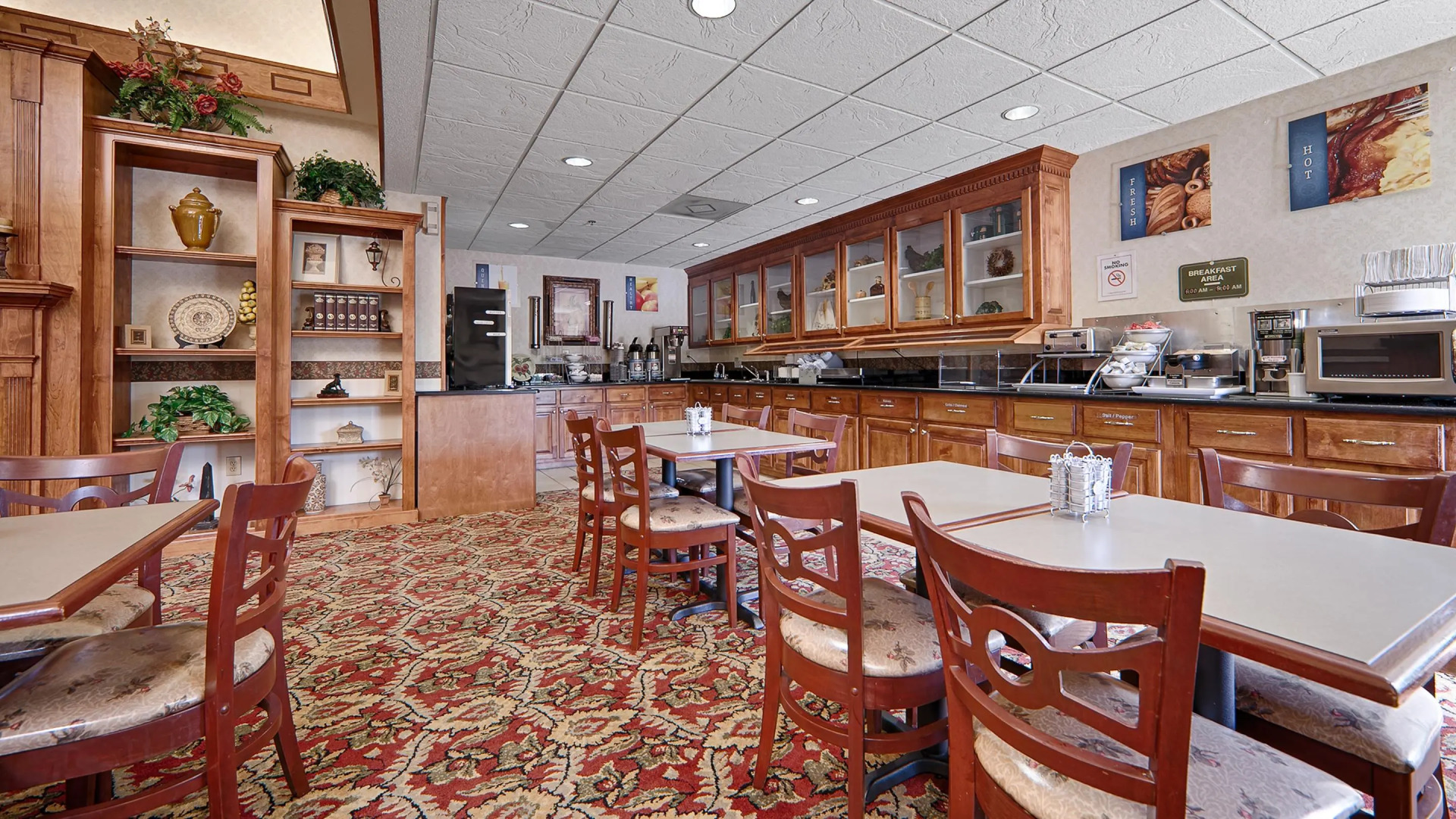 Best Western Bradbury Inn & Suites