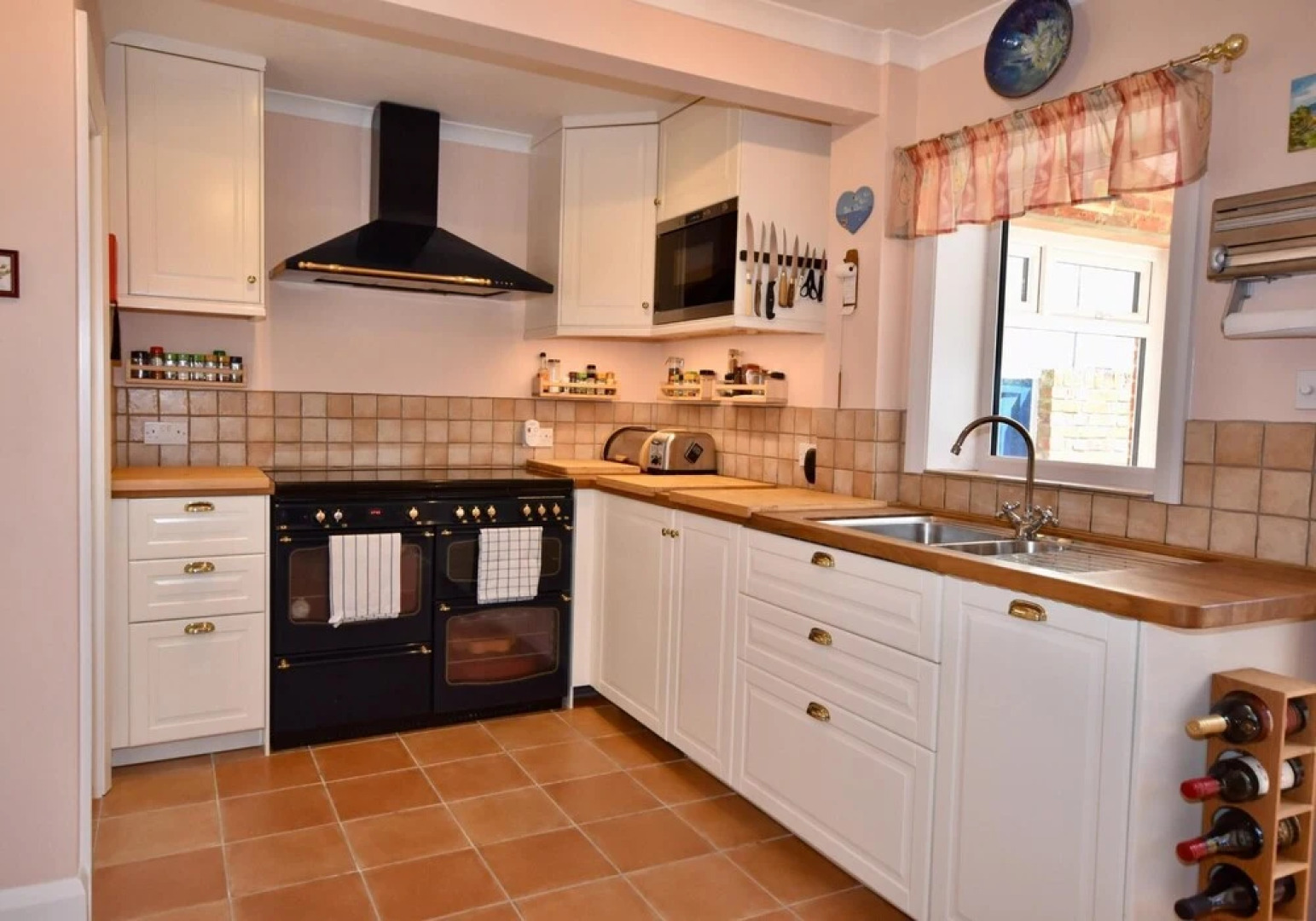 Anchor Down Cottage the Perfect Seaside Retreat Sleeps 4 Beach 2 Mins