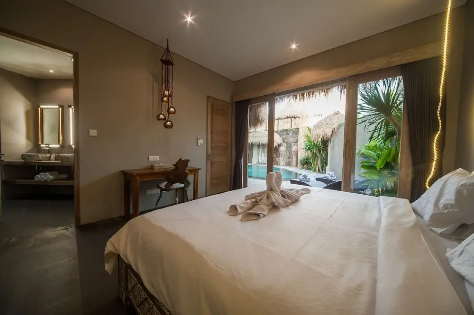 3BRLuxury Villas Merci Resort Seminyak 2