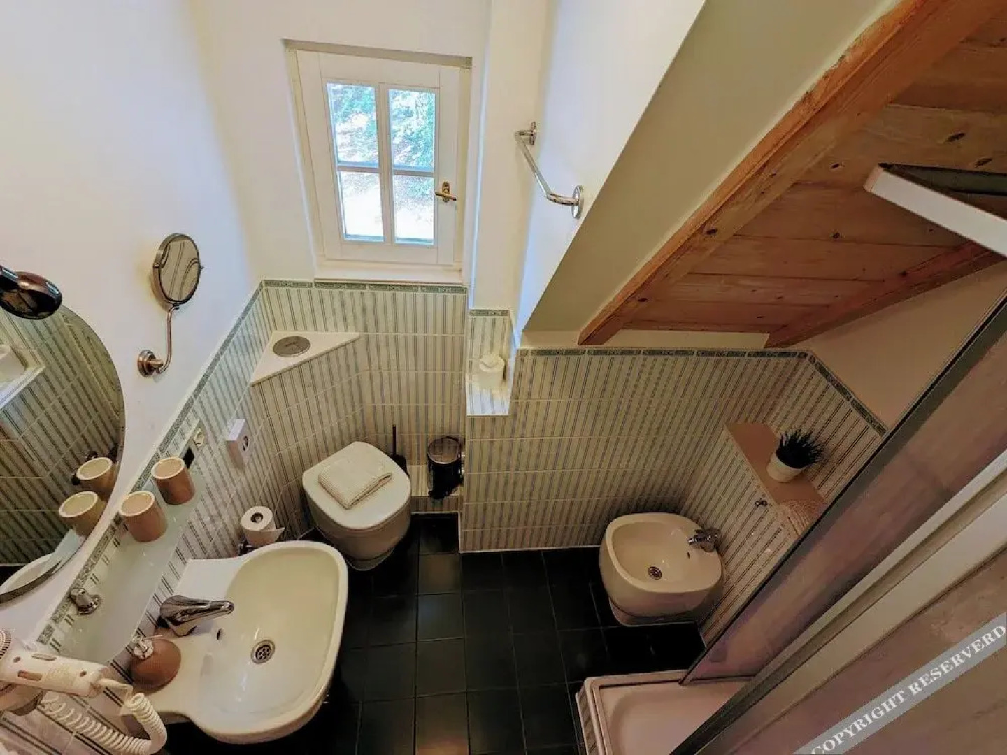 Hotel Lindequist Und Wald Hostel Sellin