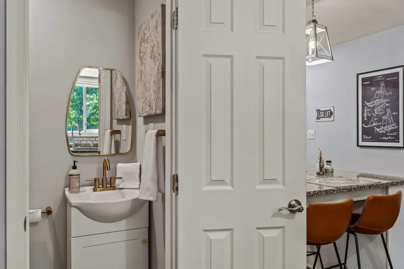 Slopeside Escape by Avantstay Walk to Ski Lifts Arcade Games Shuffleboard