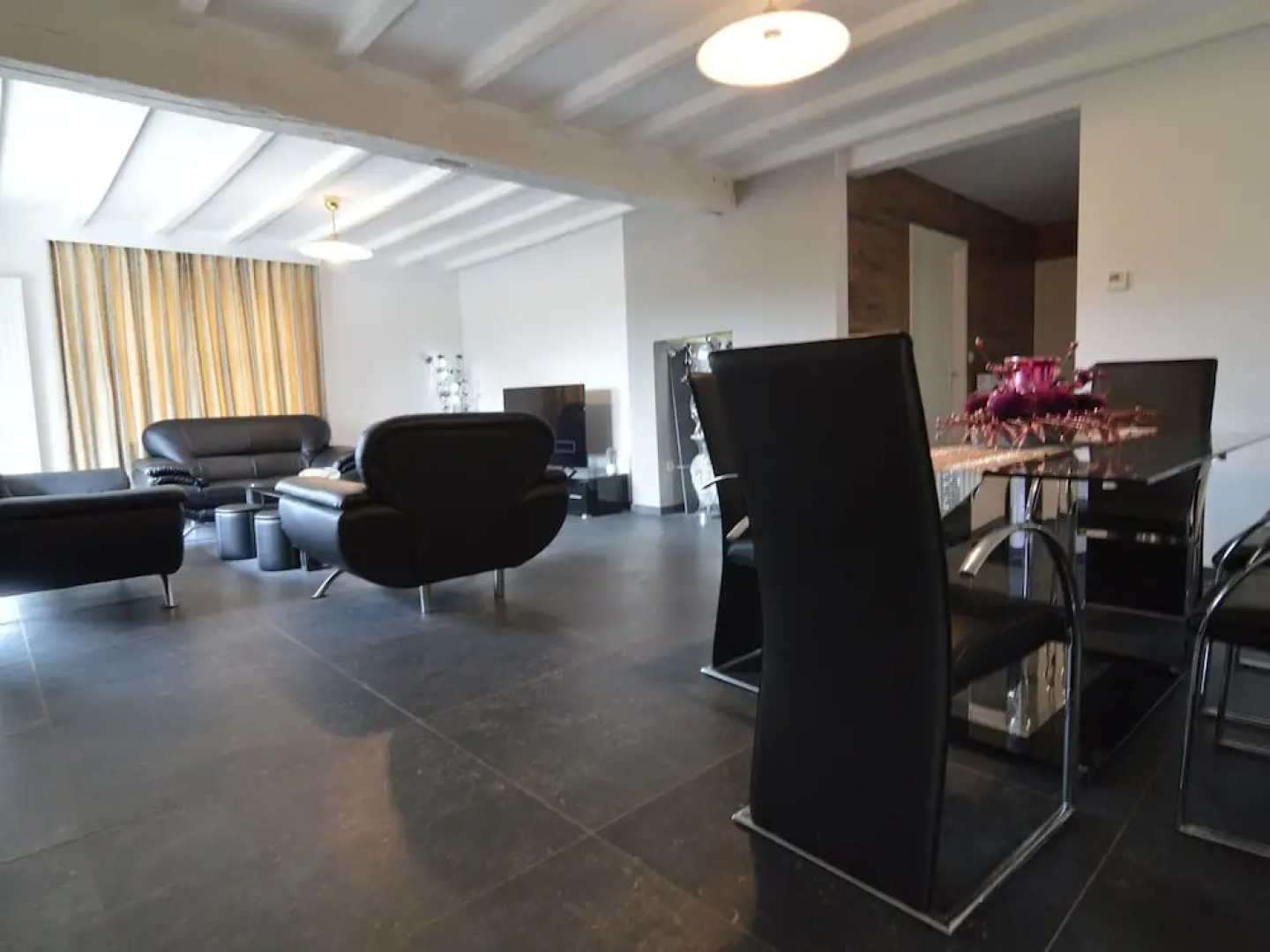 Charming Holiday Home with Hot Tub in Bree