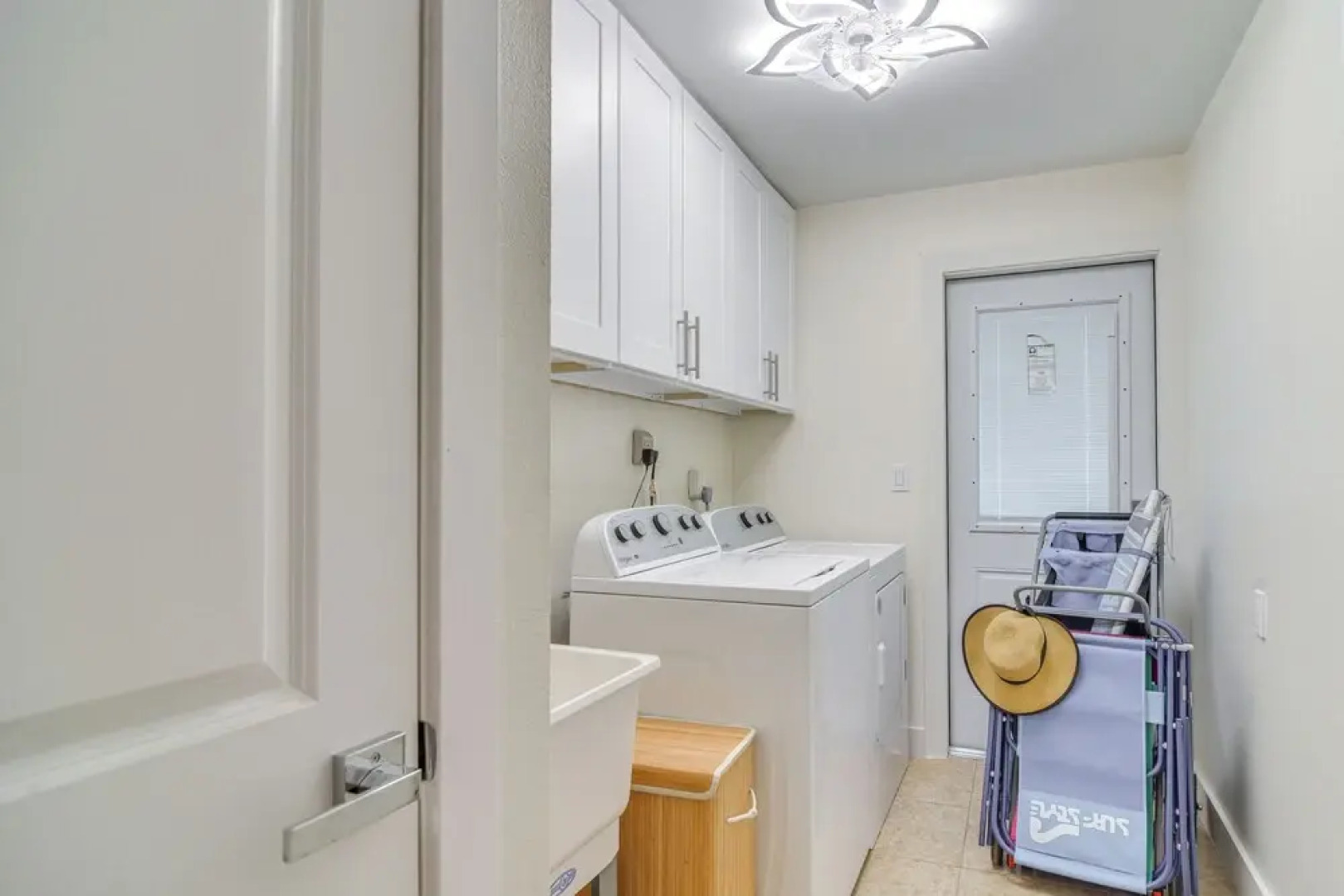 2 Mi to Beach: Home w/ Pool, Grill & More in Largo