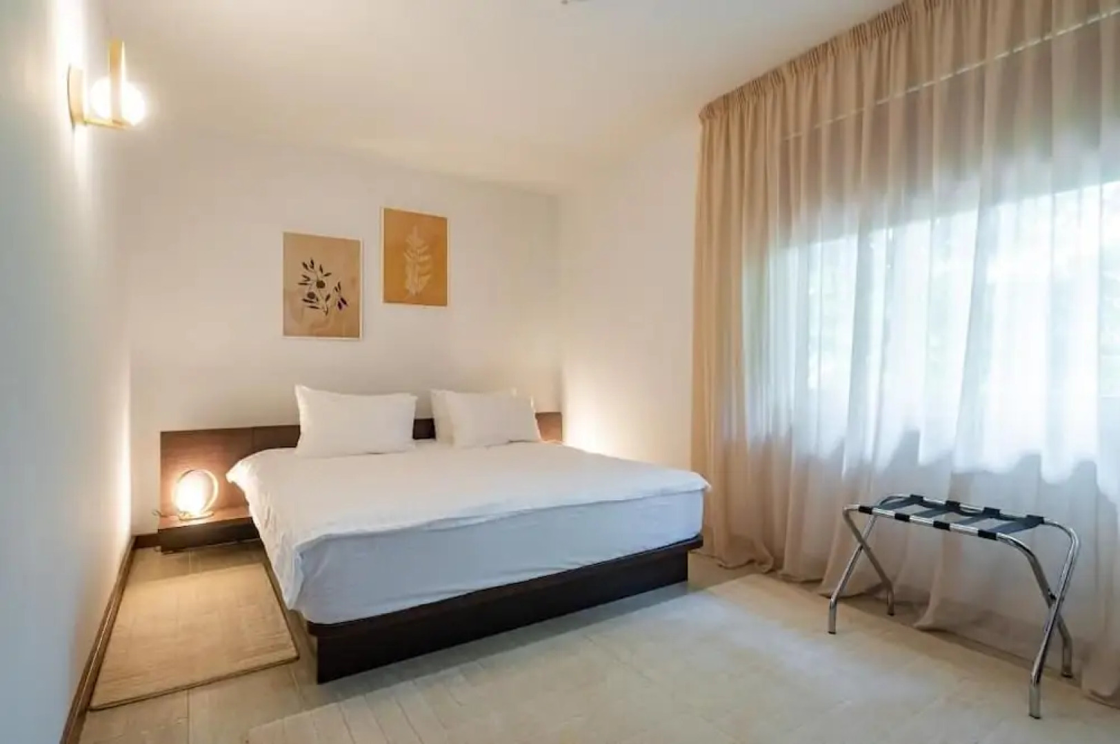 Epico Seafront & Garden Apartments