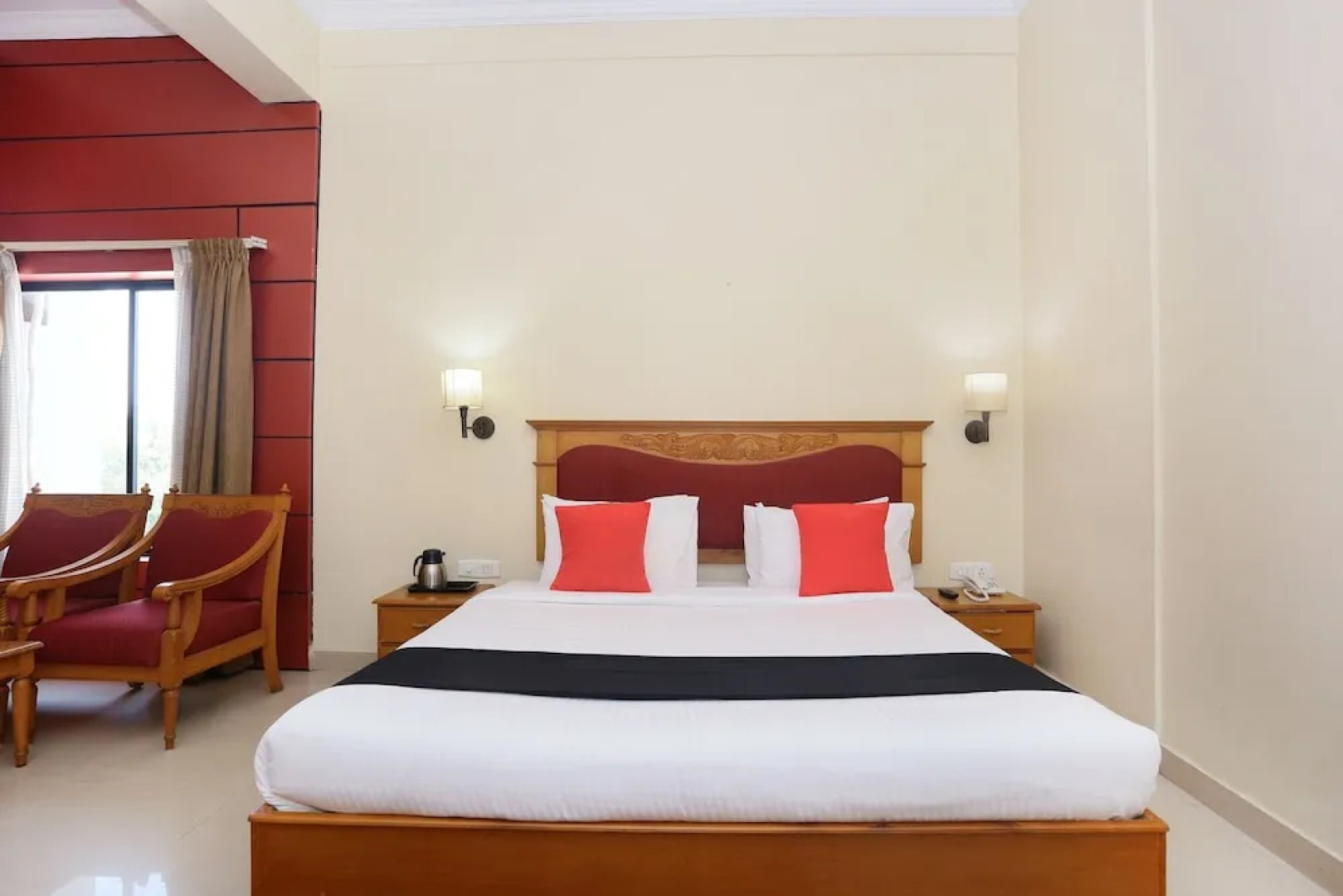 Capital O 45944 Club 7