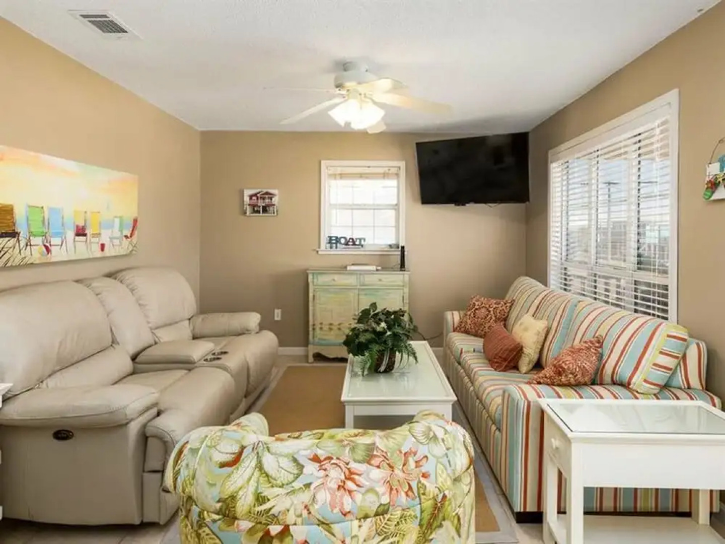 Red Robyn by Meyer Vacation Rentals