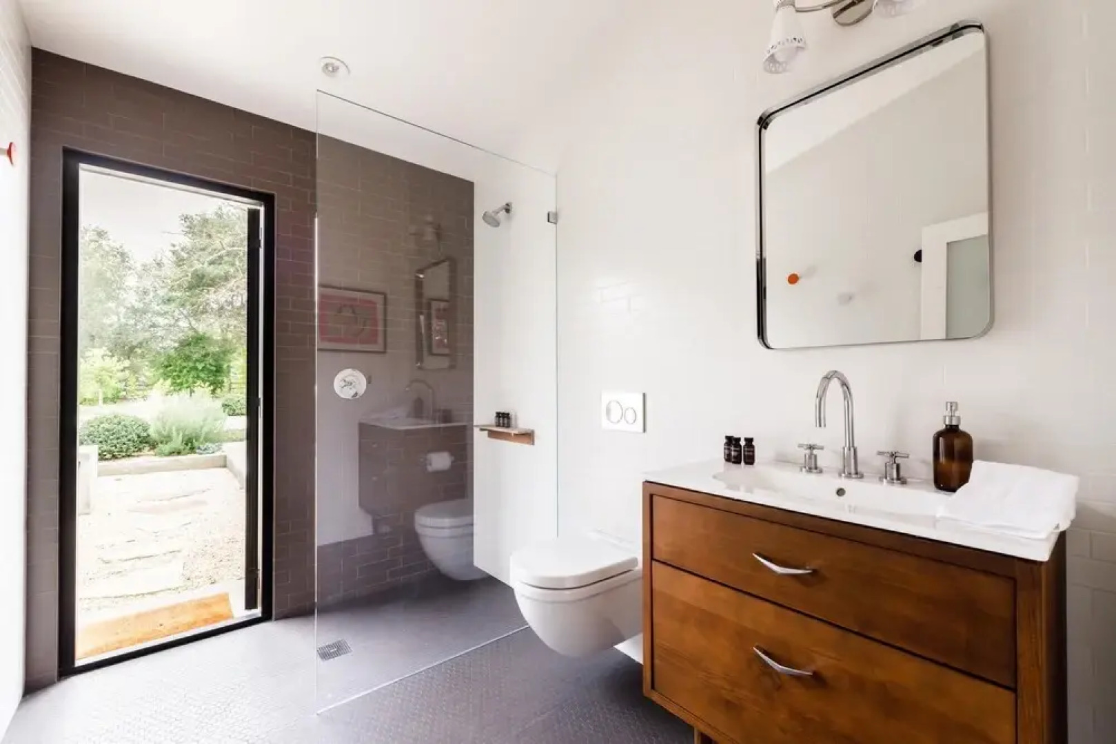 Country Club 2 - Marquee