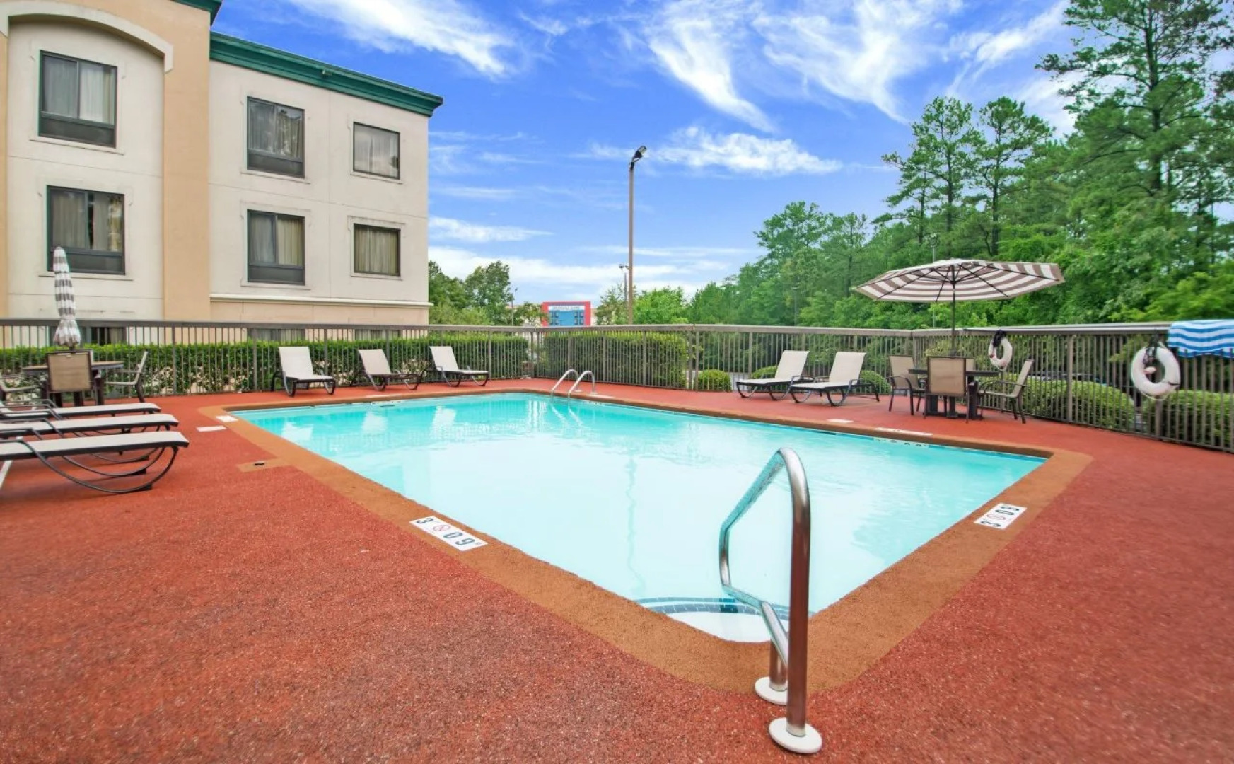 Four Points by Sheraton Fayetteville Fort Bragg