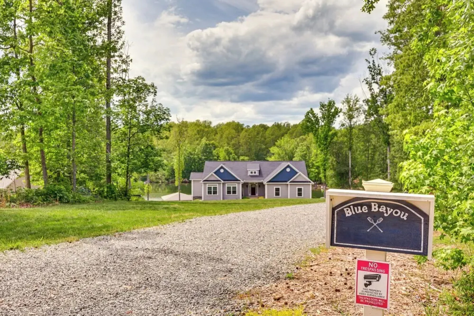 Waterfront Lake Anna Home w/ Dock, Beach & Kayaks!