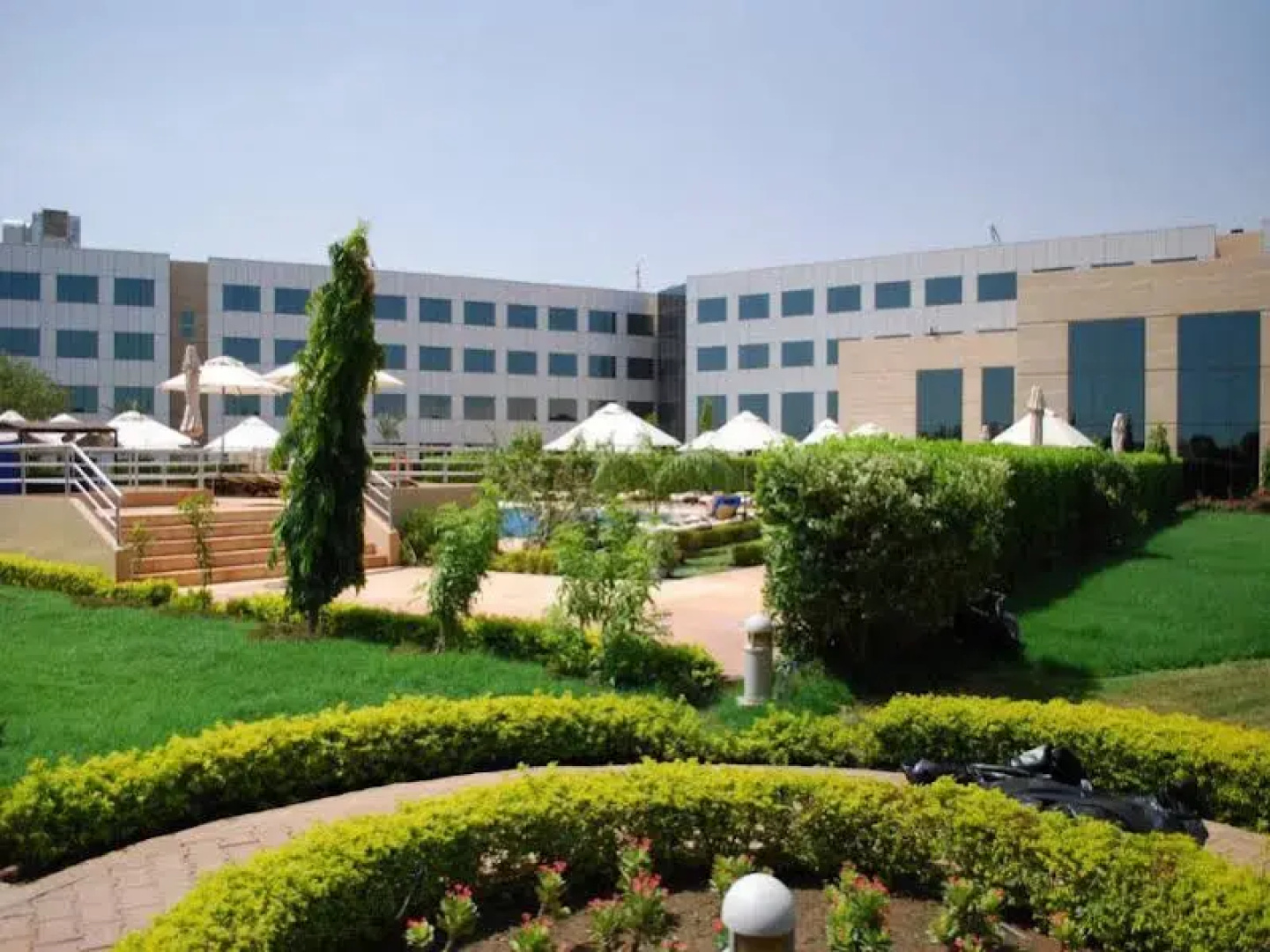 Al Salam Rotana Hotel