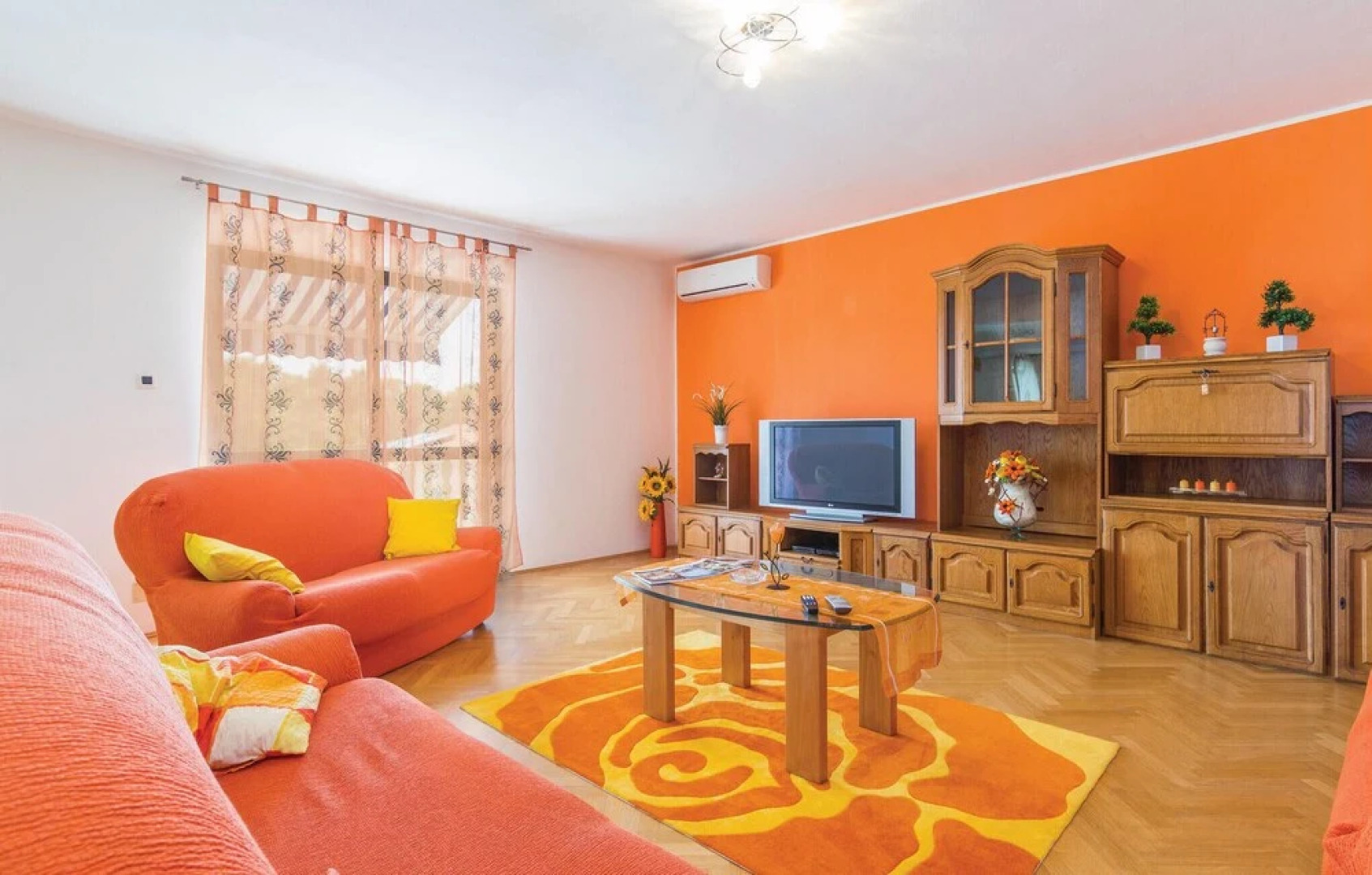 Awesome Home in Sumber With Sauna, Wifi and 7 Bedrooms