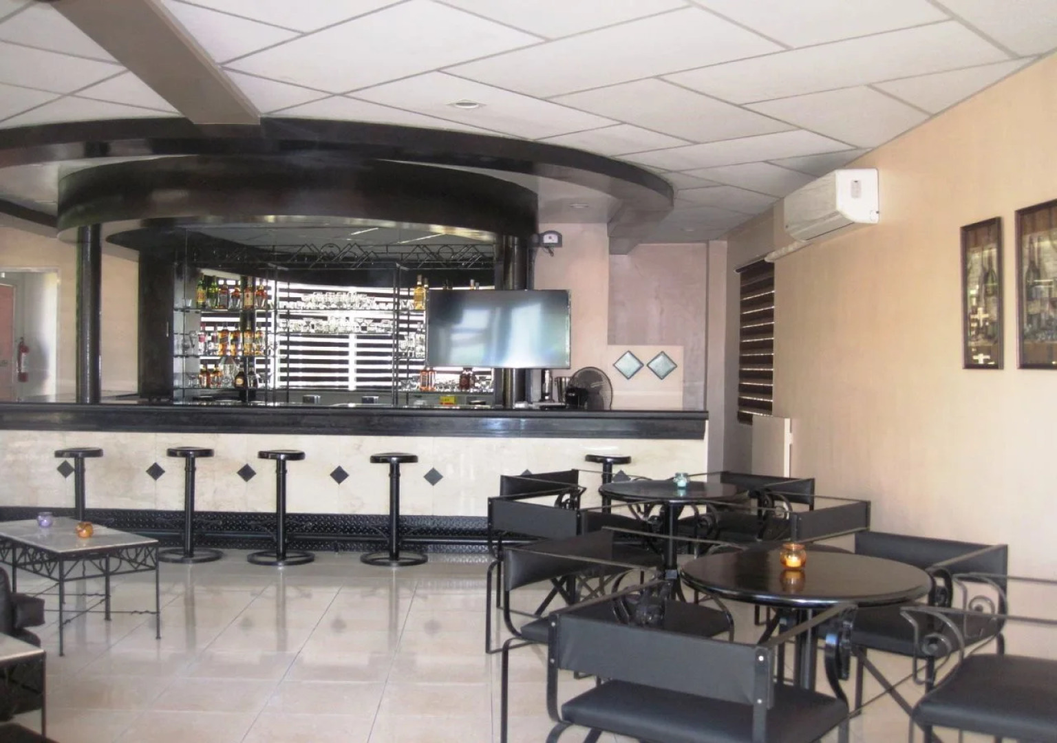 Alicia Hotel & Restaurant