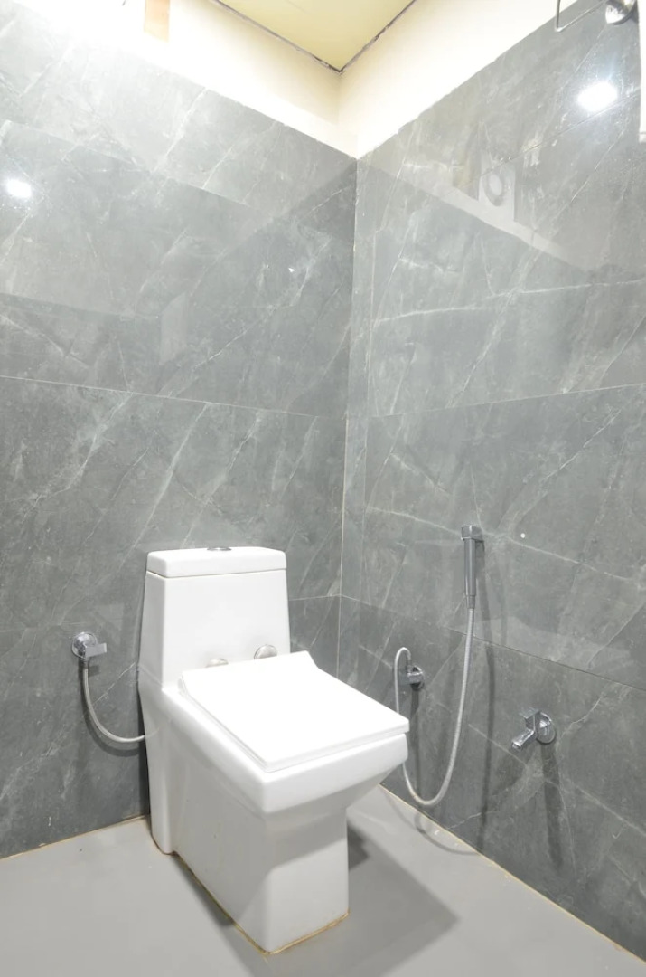 Hotel Shri Dhwaja Inn