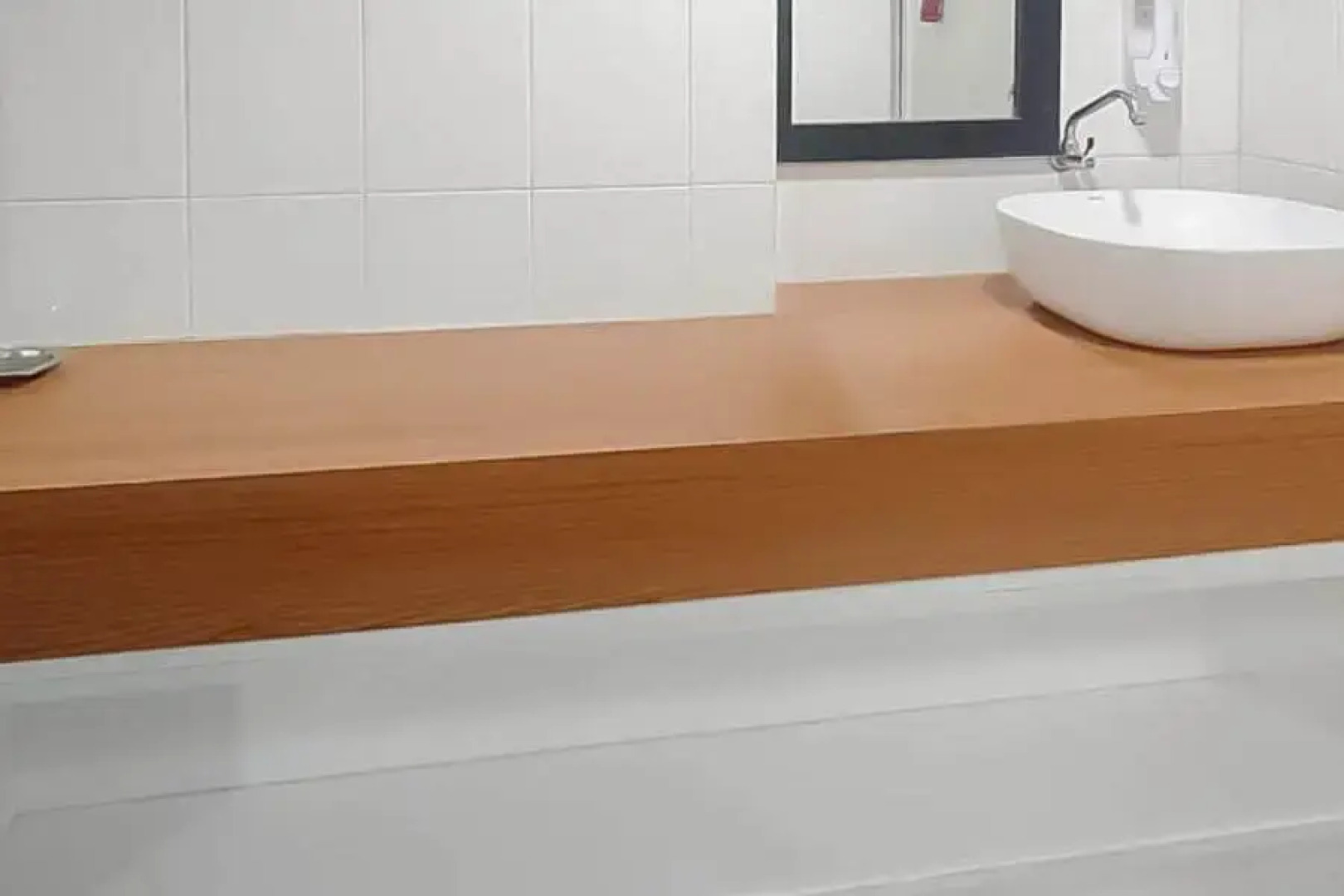 RedDoorz Apartemen @ Grand Sentraland Karawang