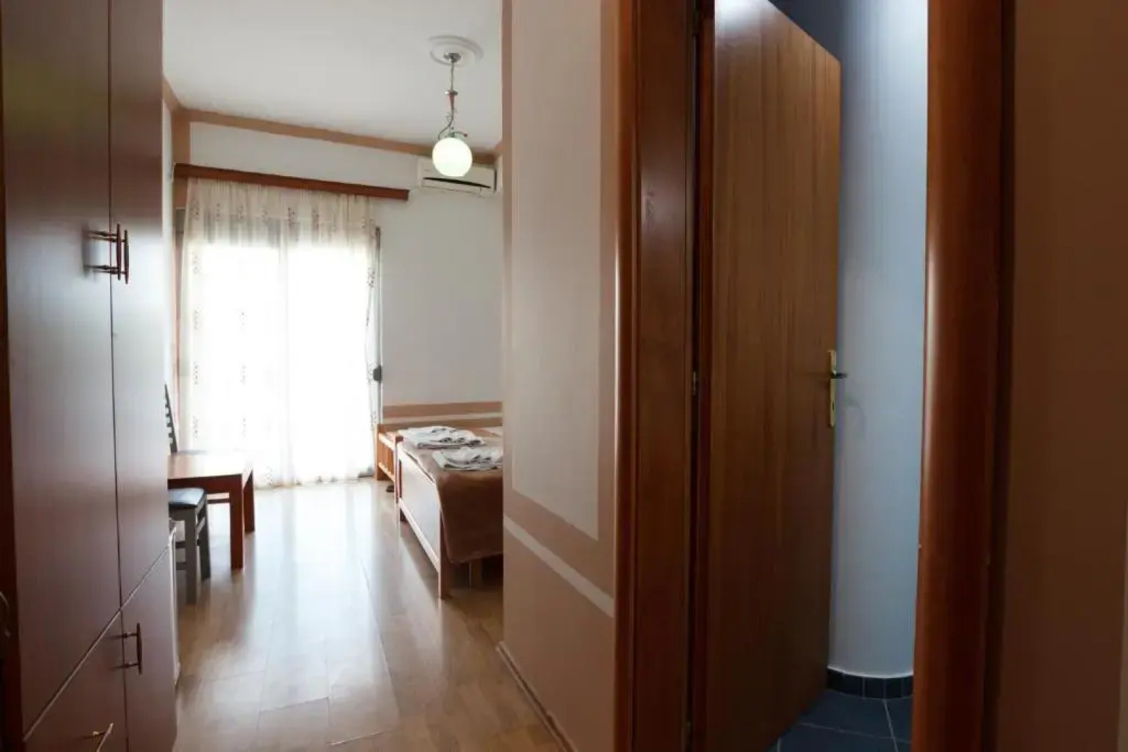 Autogrill, Hotel & Restaurant