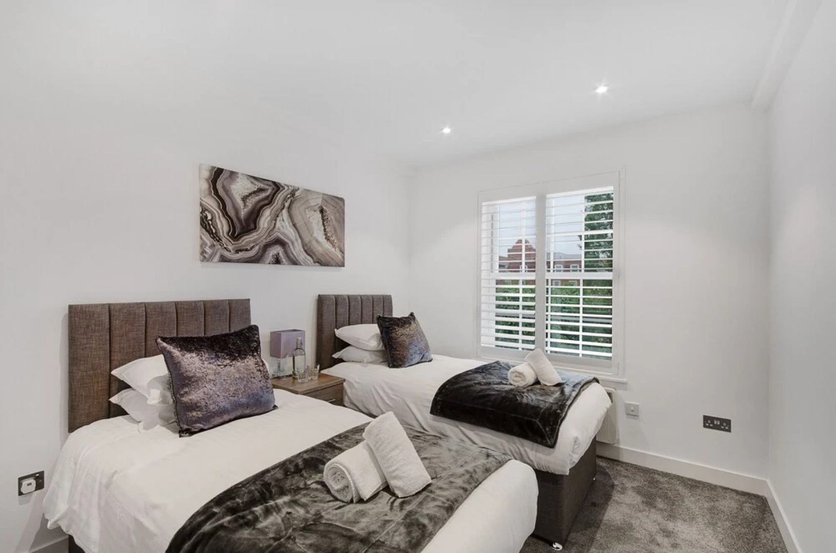 Karah Suites - Stonehills