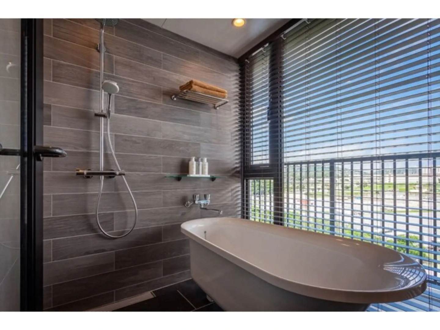 Kariyushi Condominium Resort Chatan ROUTE58