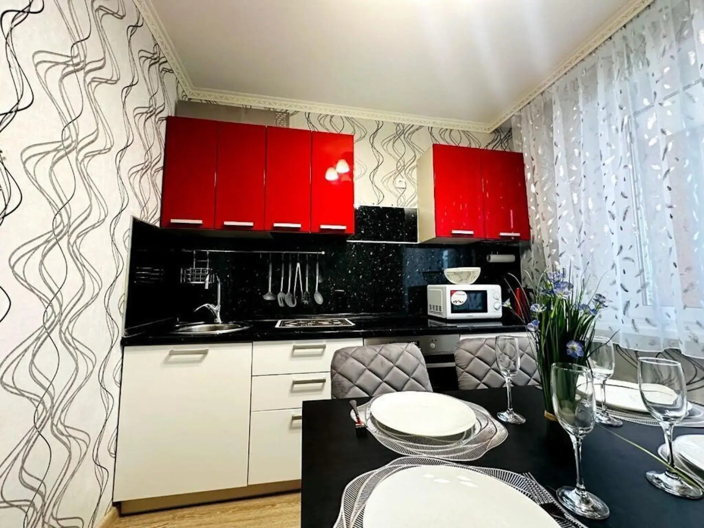 Апартаменты на улице 6-я Нововатутинская