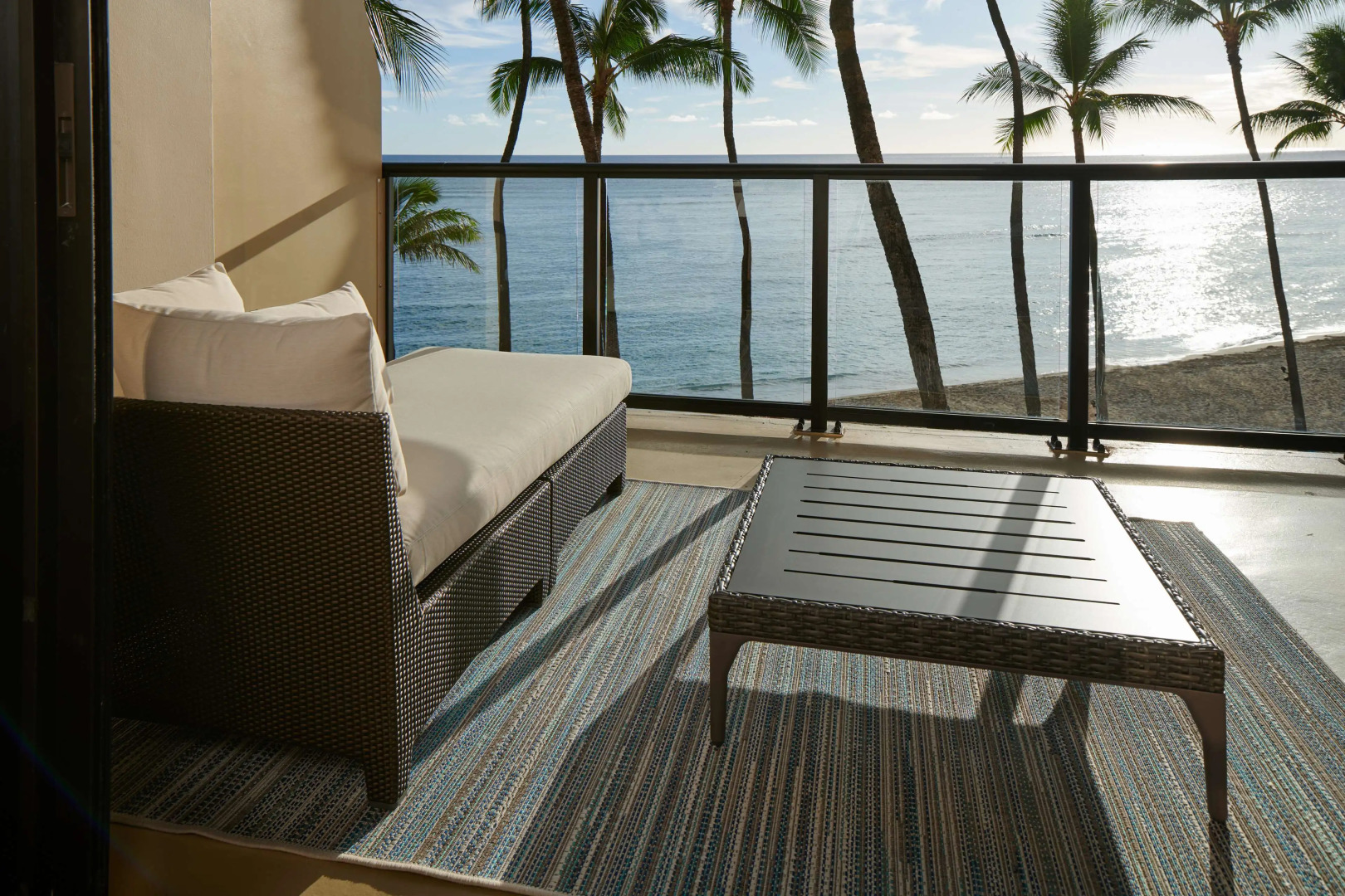 OUTRIGGER Waikiki Beach Resort