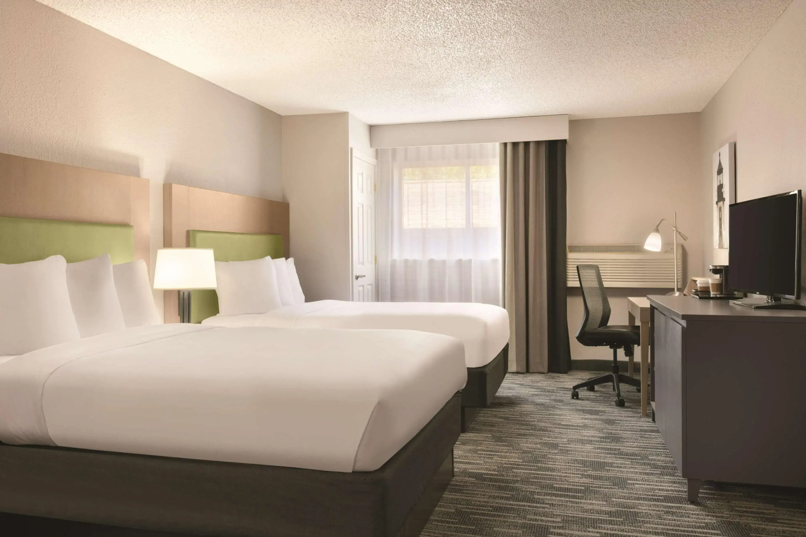 Country Inn & Suites by Radisson, Port Clinton, OH