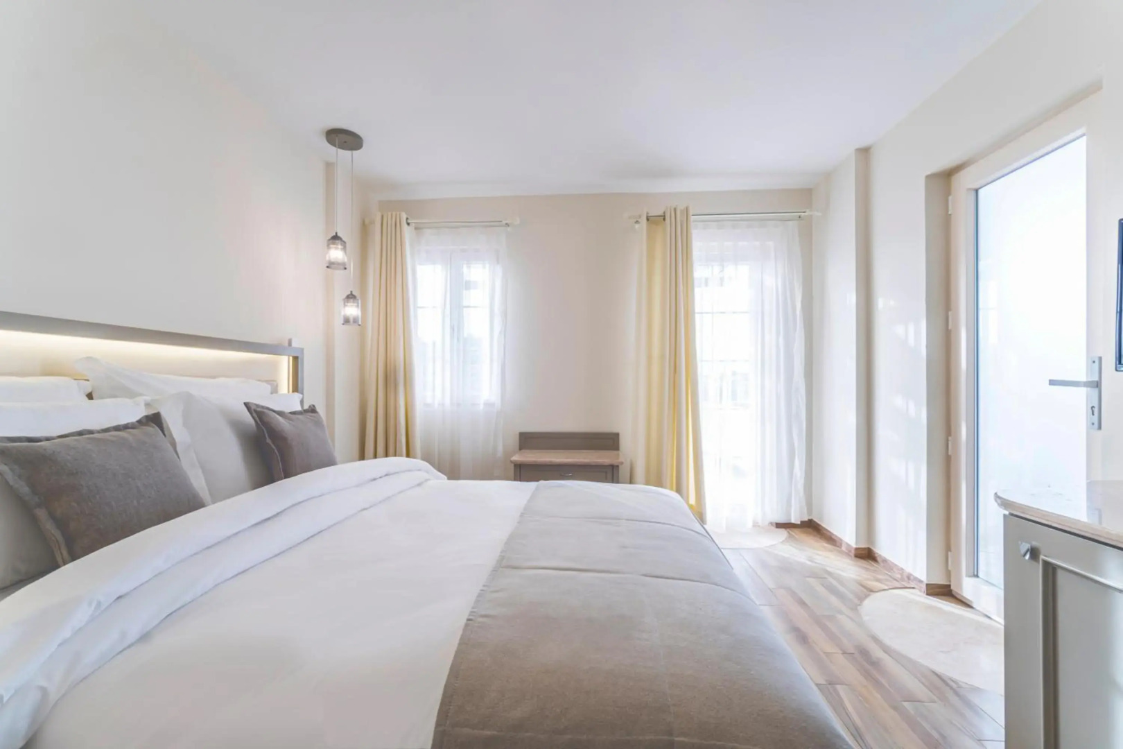 Elementa Boutique Hotel