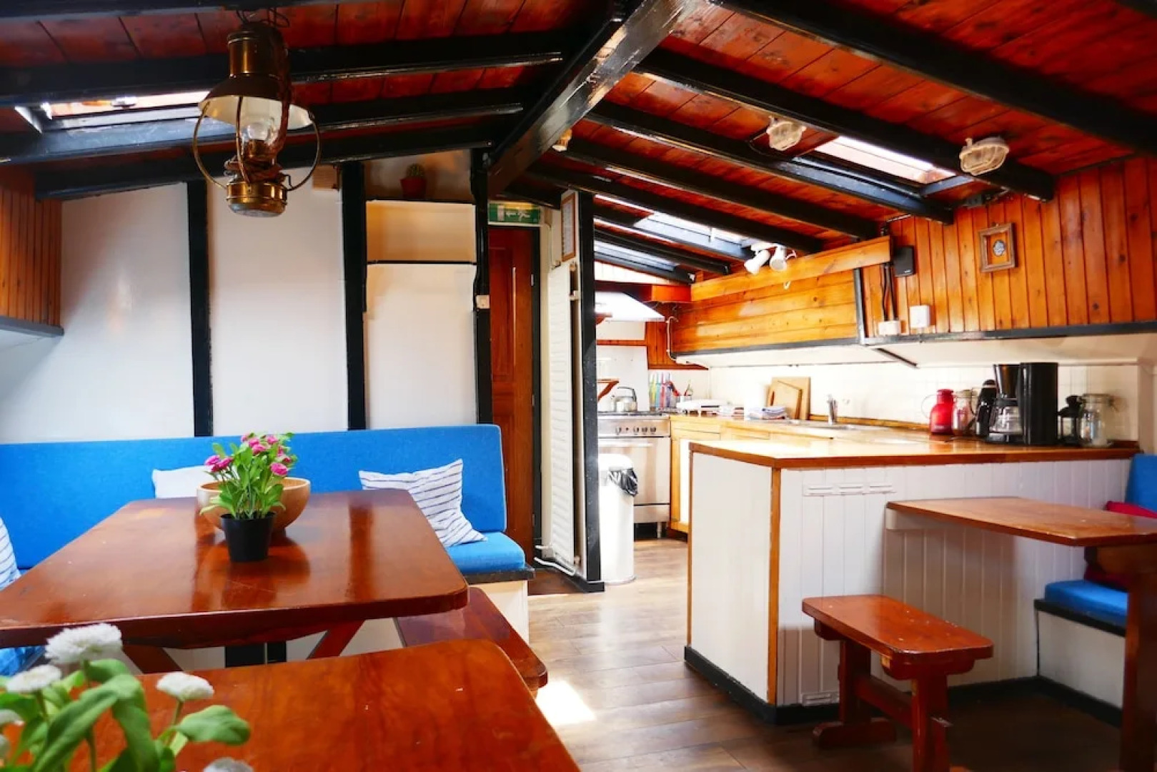 Boathotel Rotterdam Wilhelmina