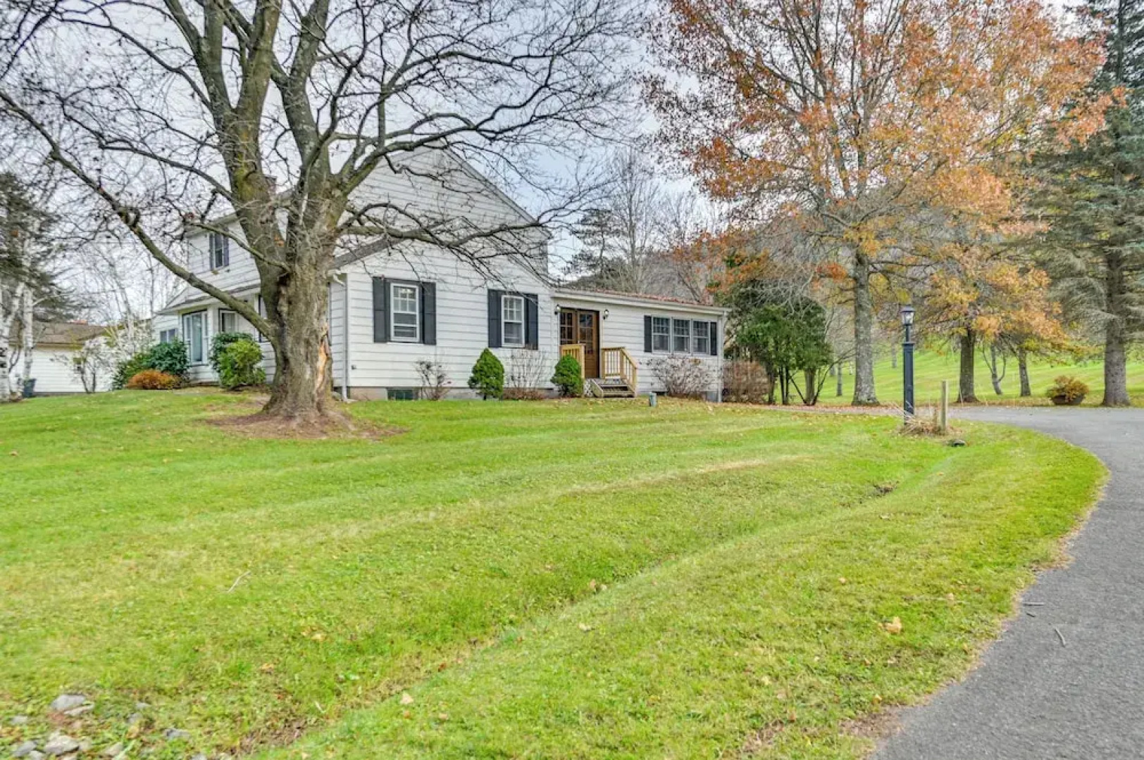 Slope Views: Luxe Windham Retreat w/ Hot Tub!