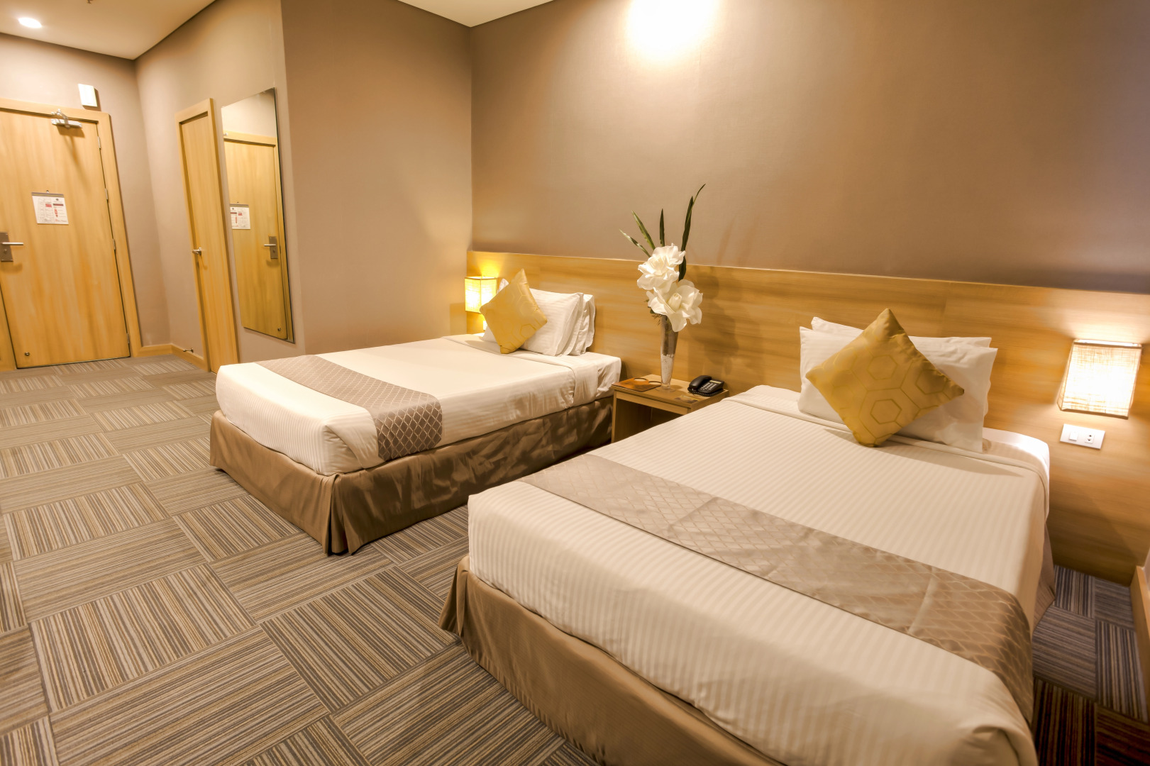 Madison 101 Hotel & Tower