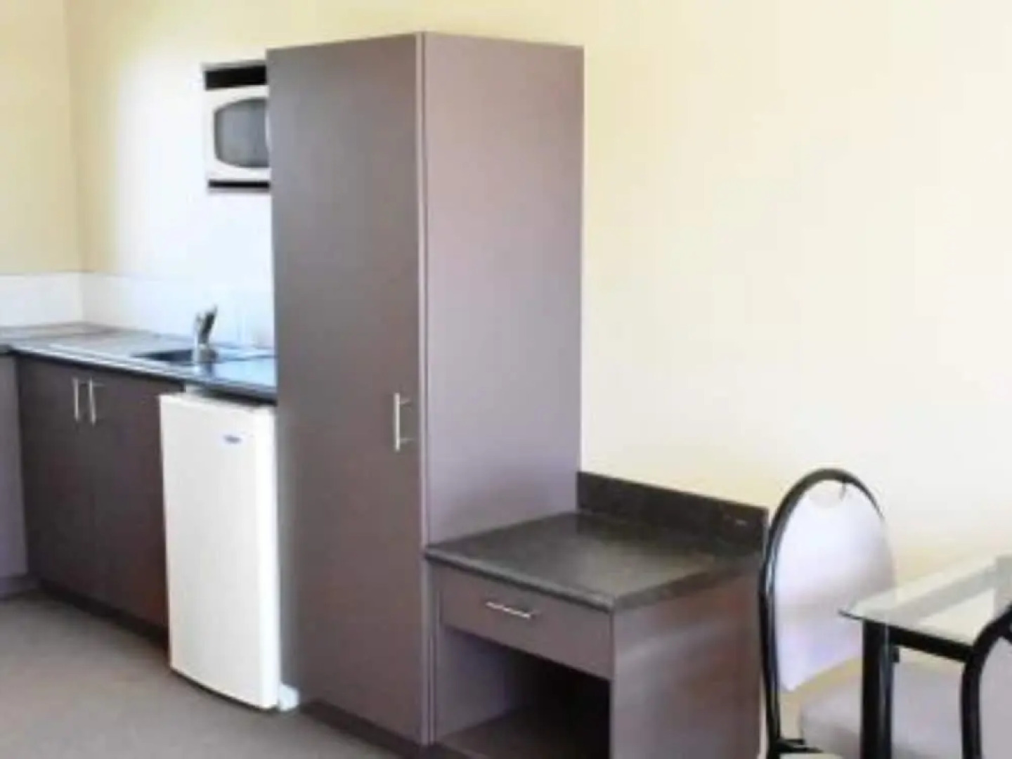 BKs Chardonnay Motor Lodge