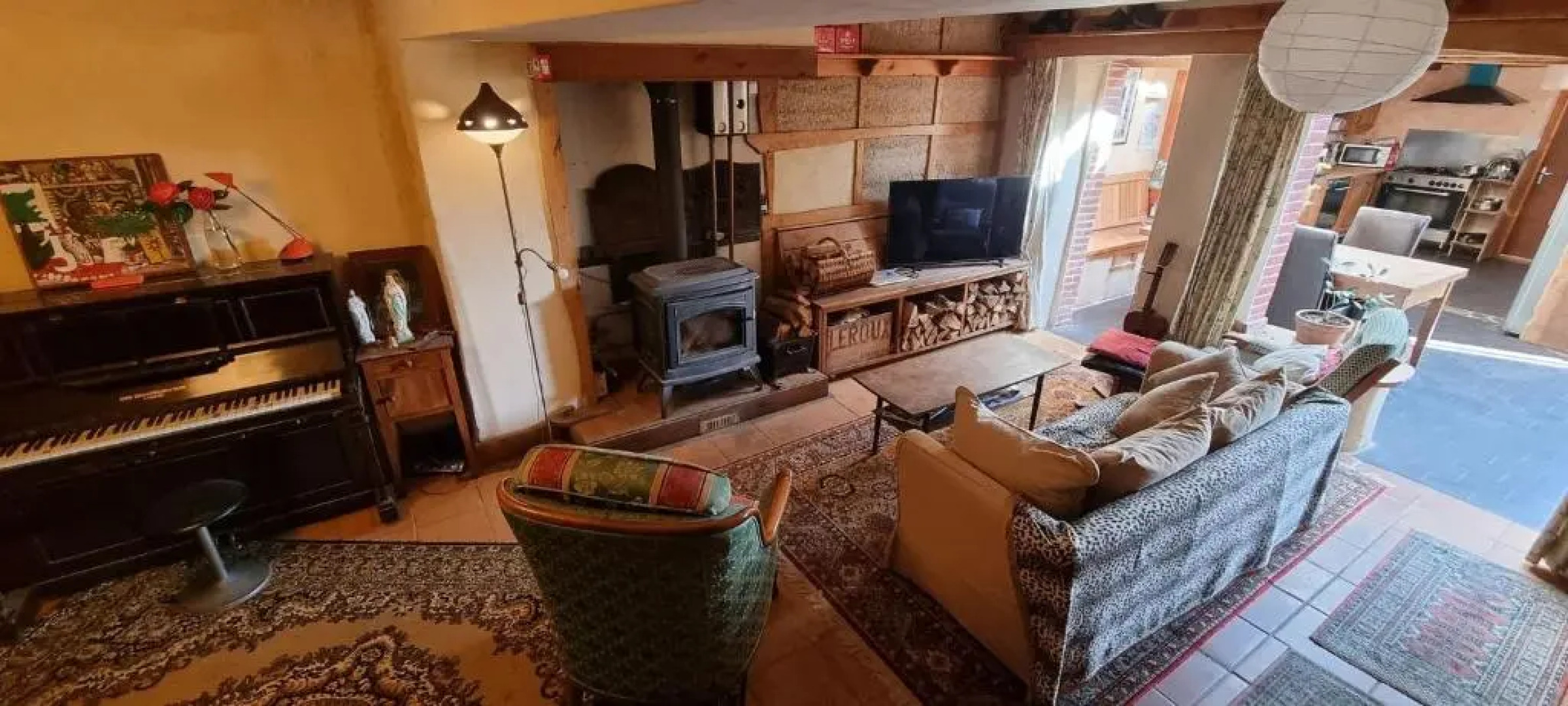 Eco renovation for 8 people near the beach