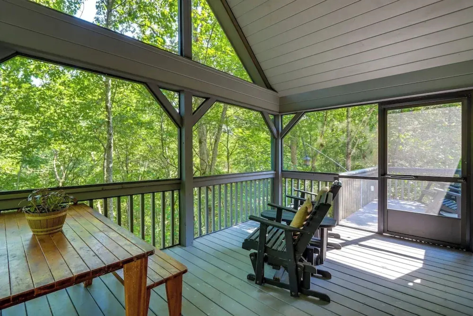 Hot Tub, Decks & Creek Access: Mccaysville Cabin!