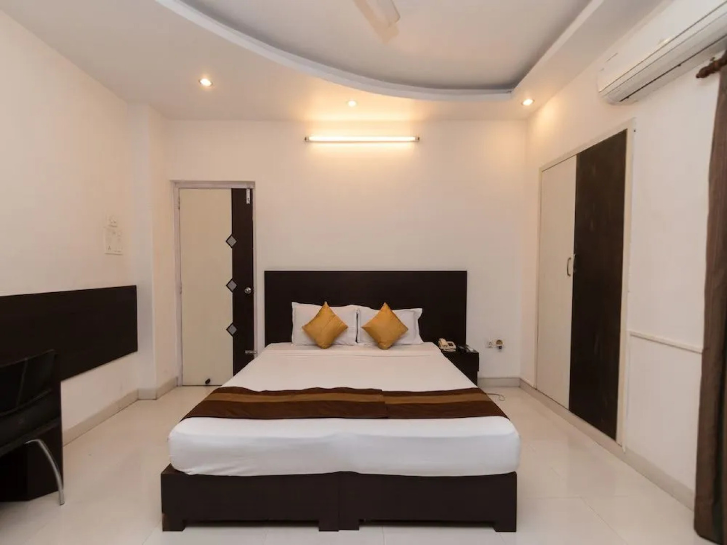 OYO 2766 Apartment Salt Lake