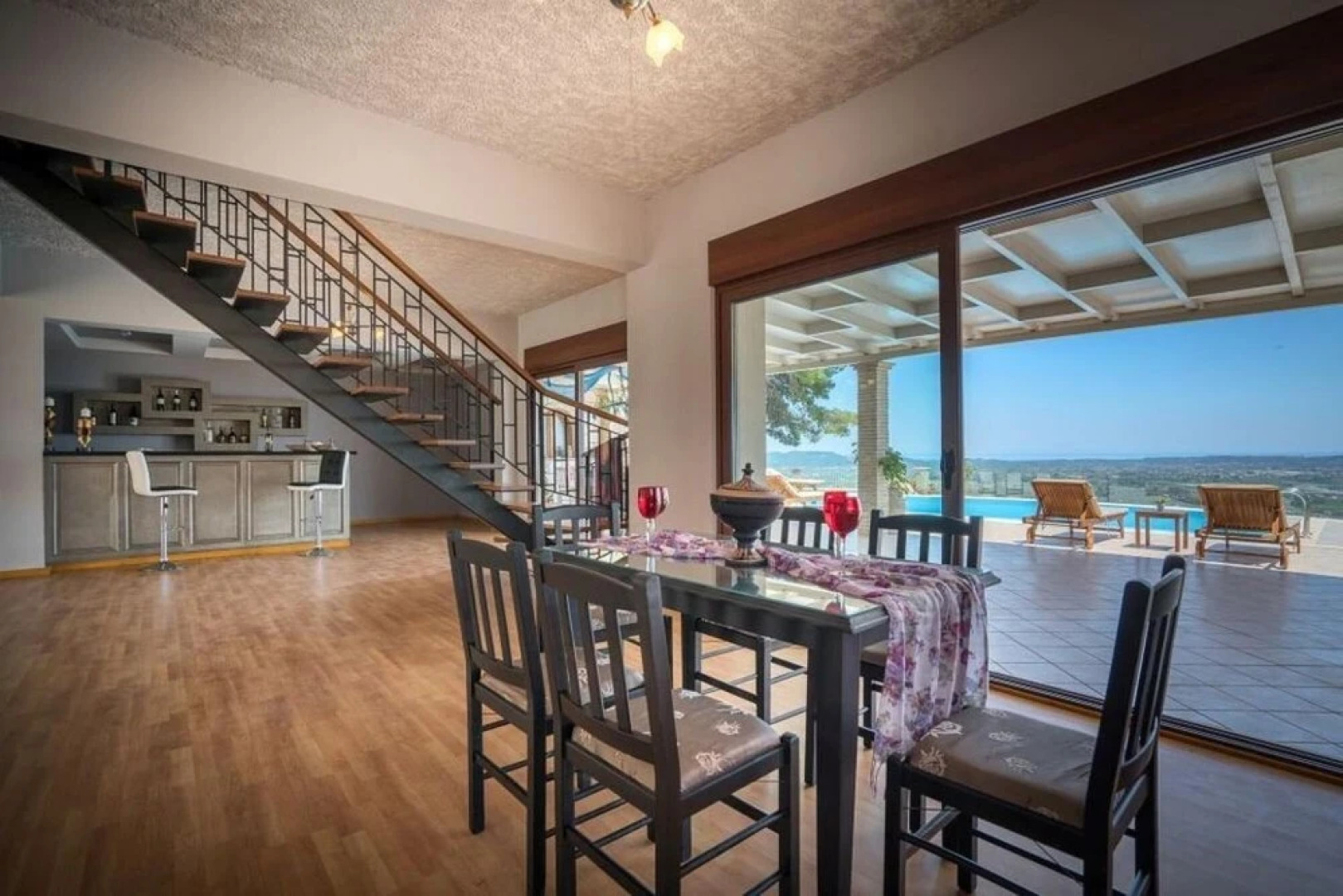 Castelli Luxury Villa 4-bedroom Villa With Private Pool