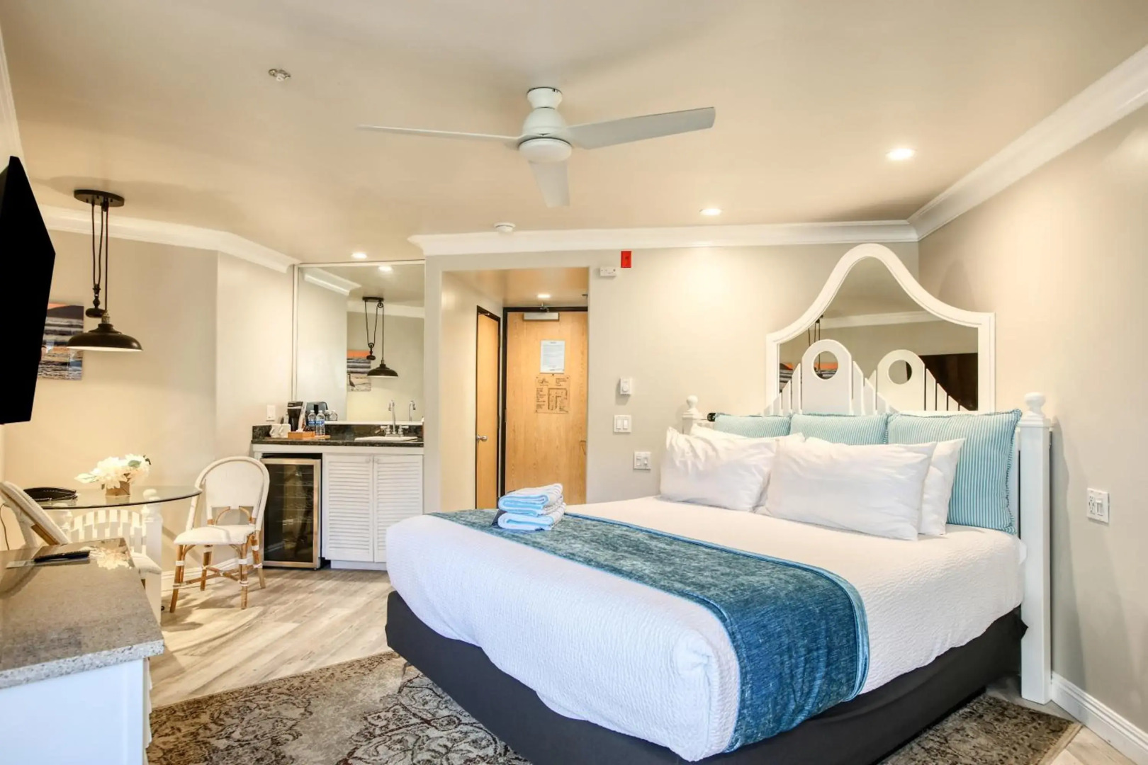 SeaVenture Beach Hotel