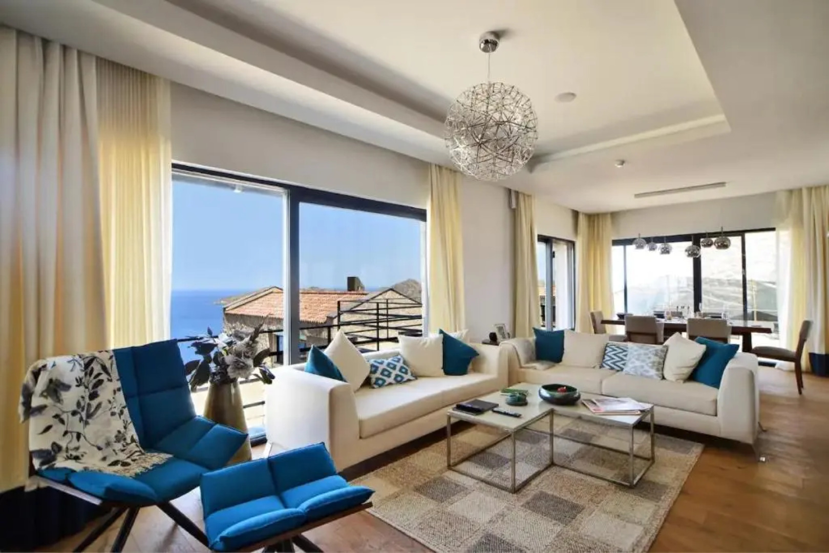 4 Bedroom Luxury Villa Located in Yalikavak With Marvelous Sea View Tranquilit