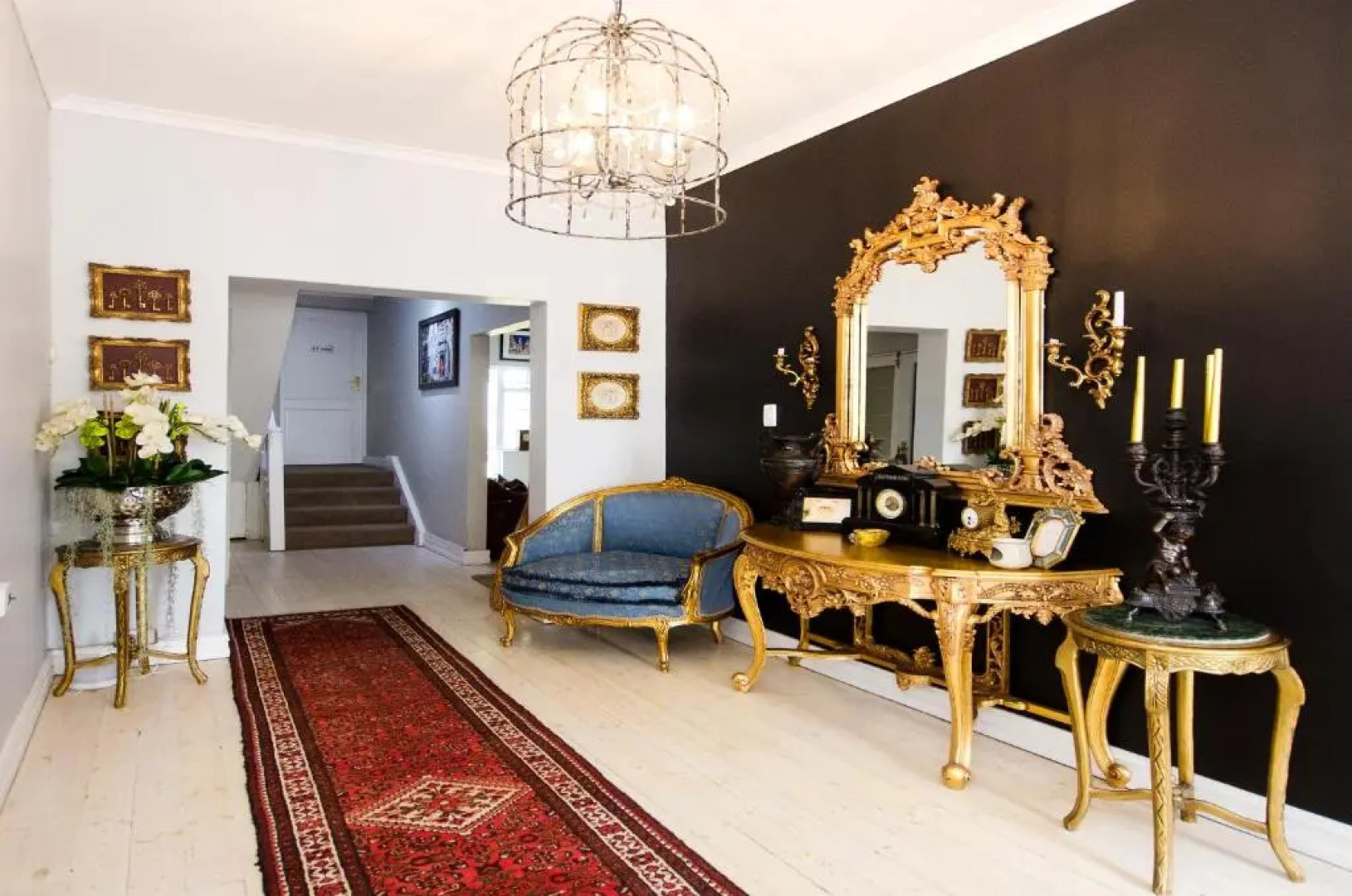 Lodge on Main Guest House and Conference Centre