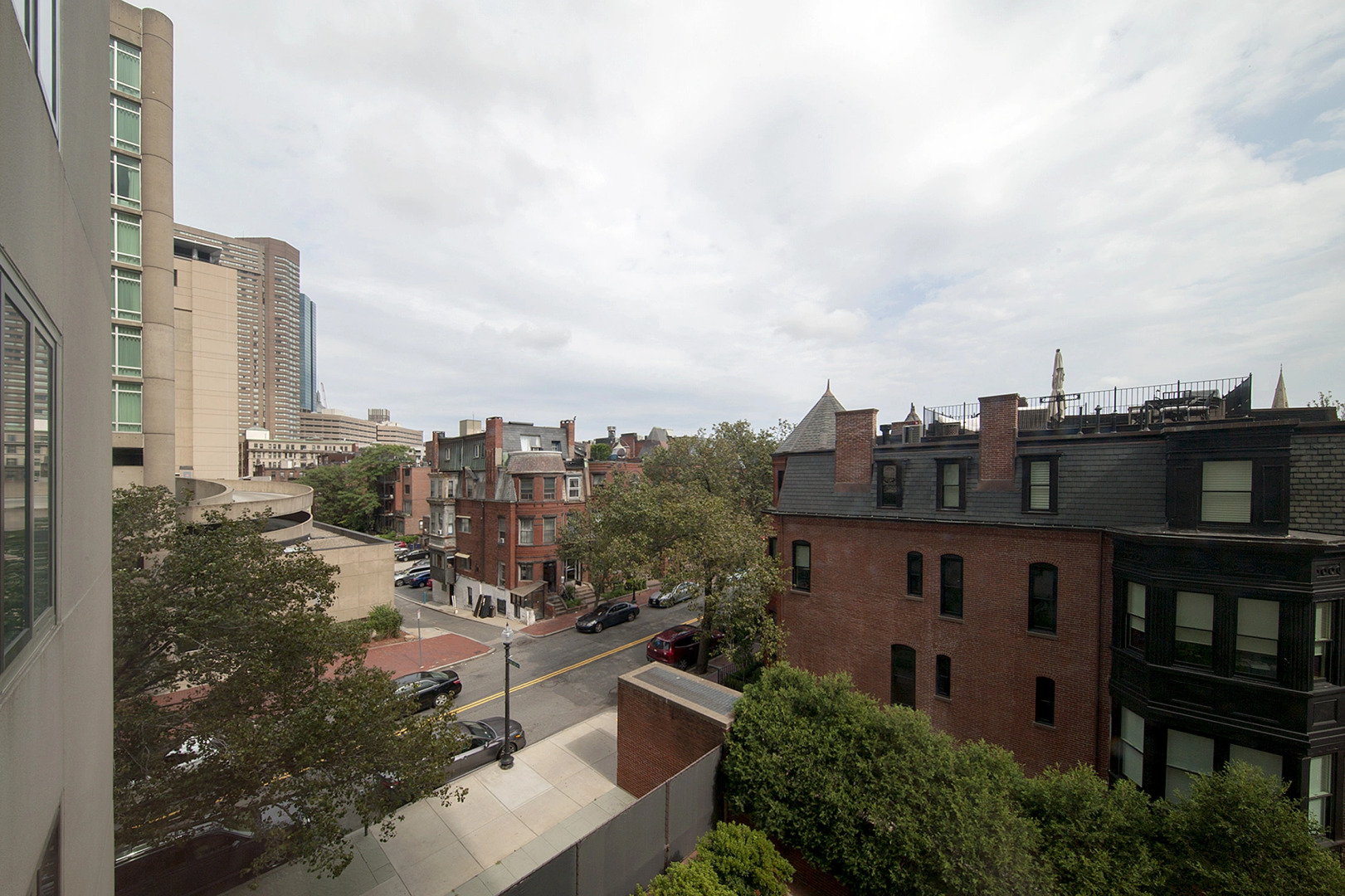 Bright Condo, Plenty of Room, Sleeps Upto 8