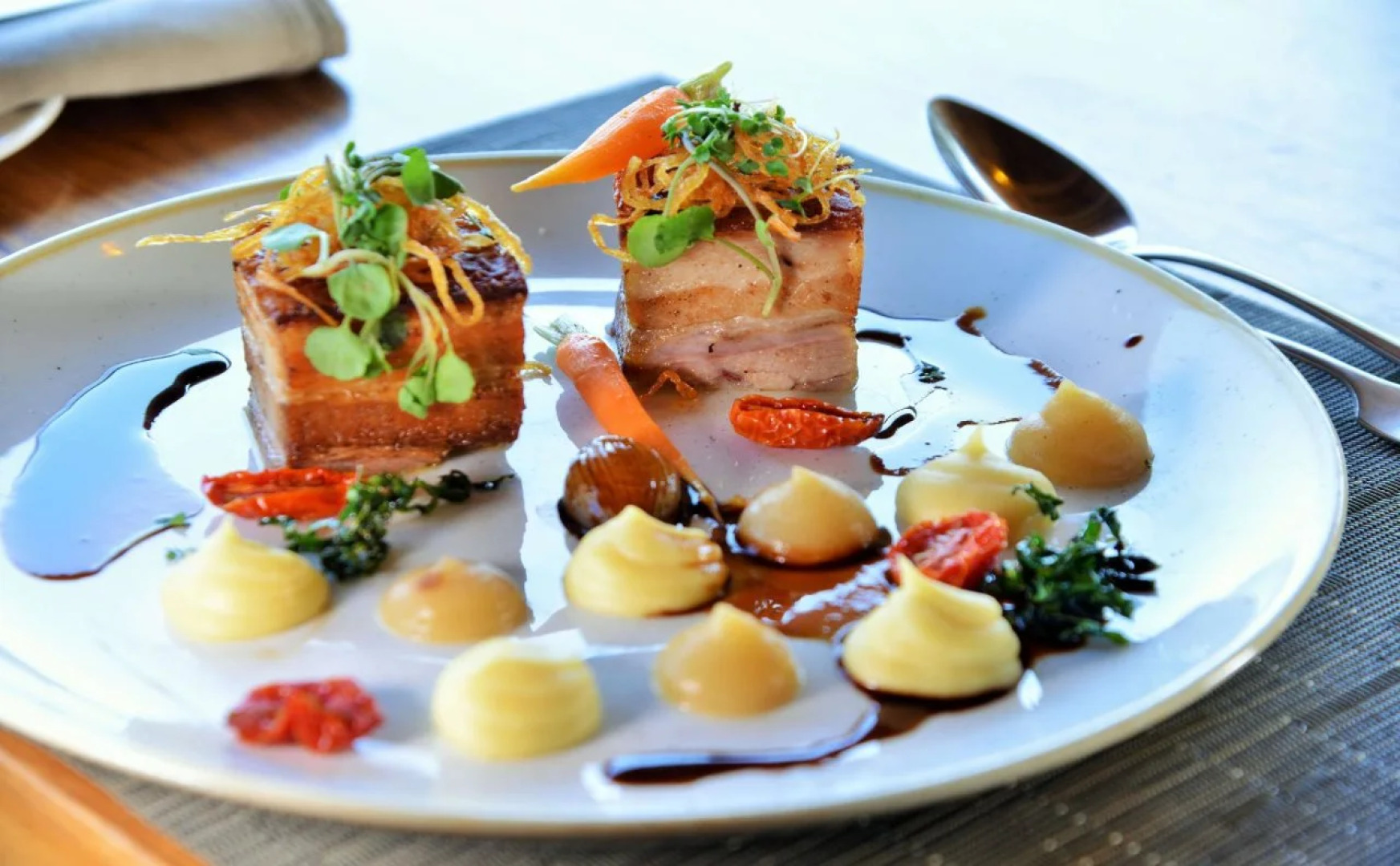 Victoria Falls Safari Lodge