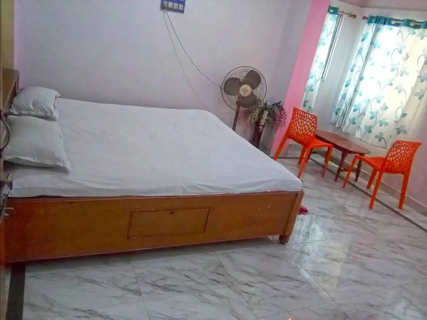 Maharaja Palace by OYO Rooms