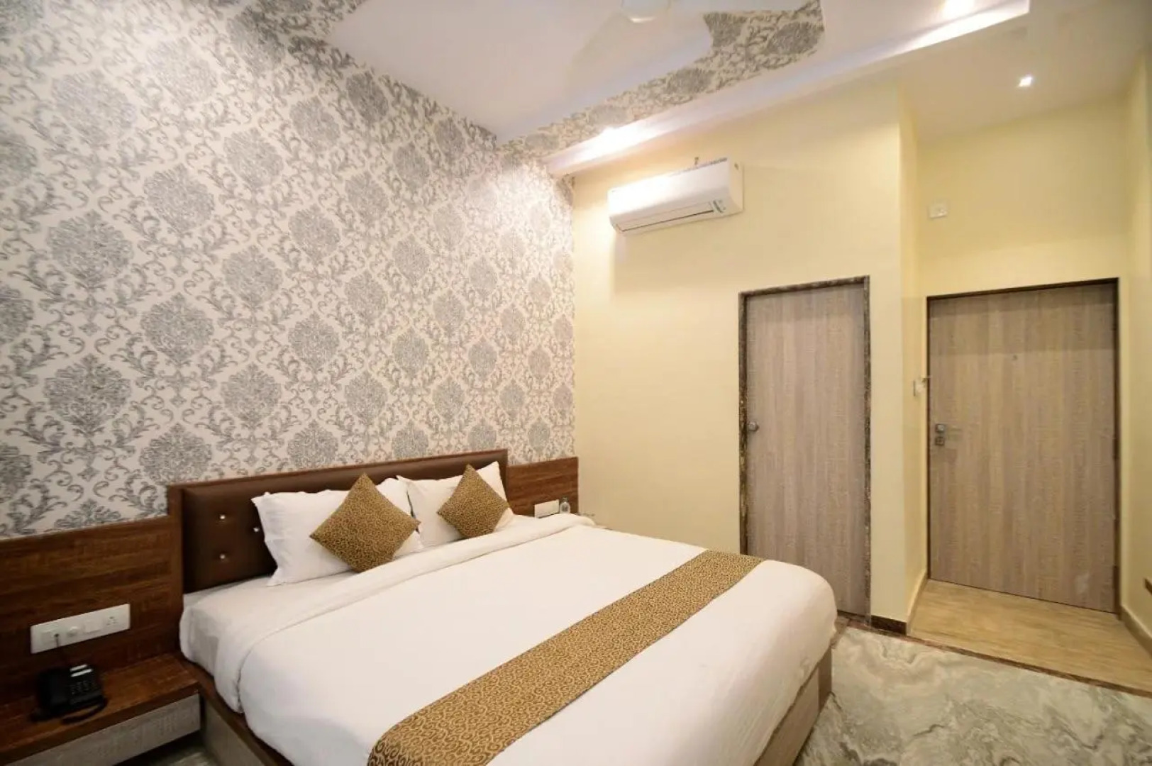 Hotel Palace Rajkumbha by Howard