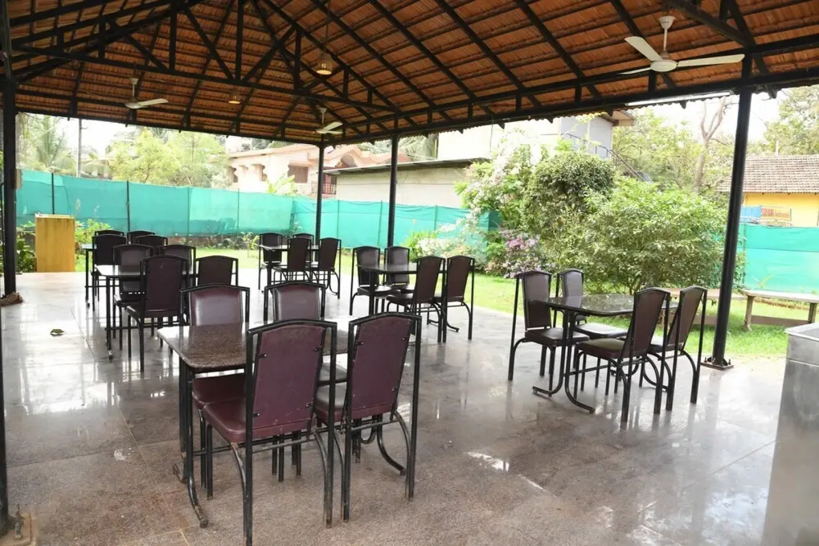 Hotel Kamat Plus