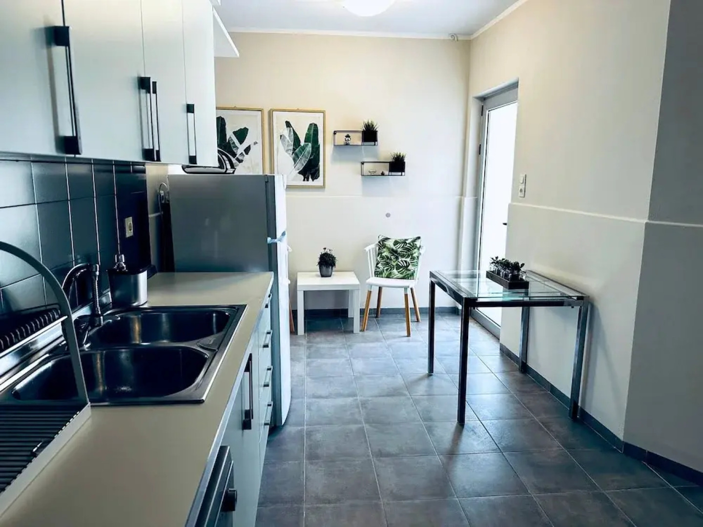 Lifeguard Beachfront - Luxury Flat, 30meters From Sea