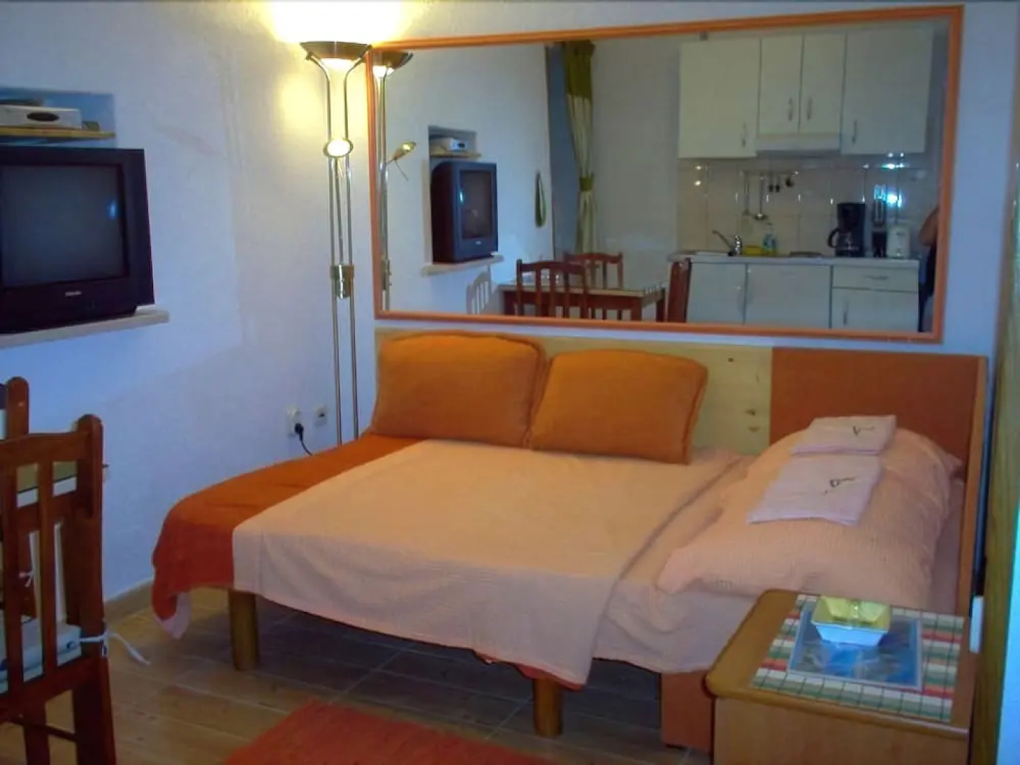 Apartments Tomi Sućuraj