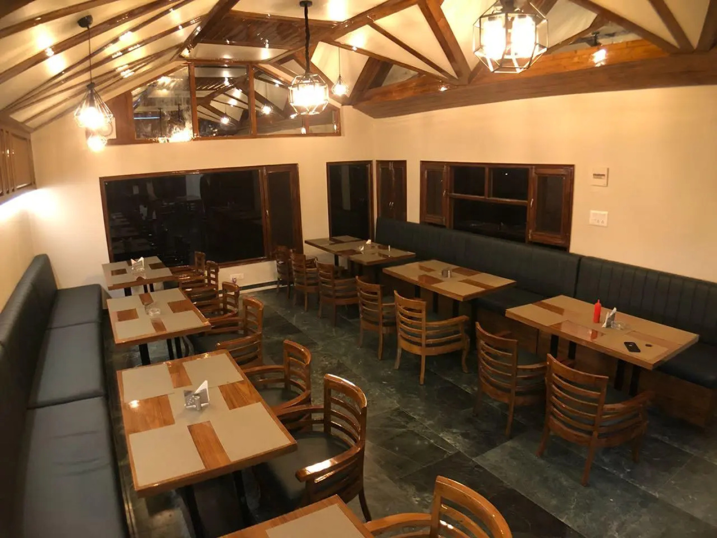 Hotel Himalayan Escape