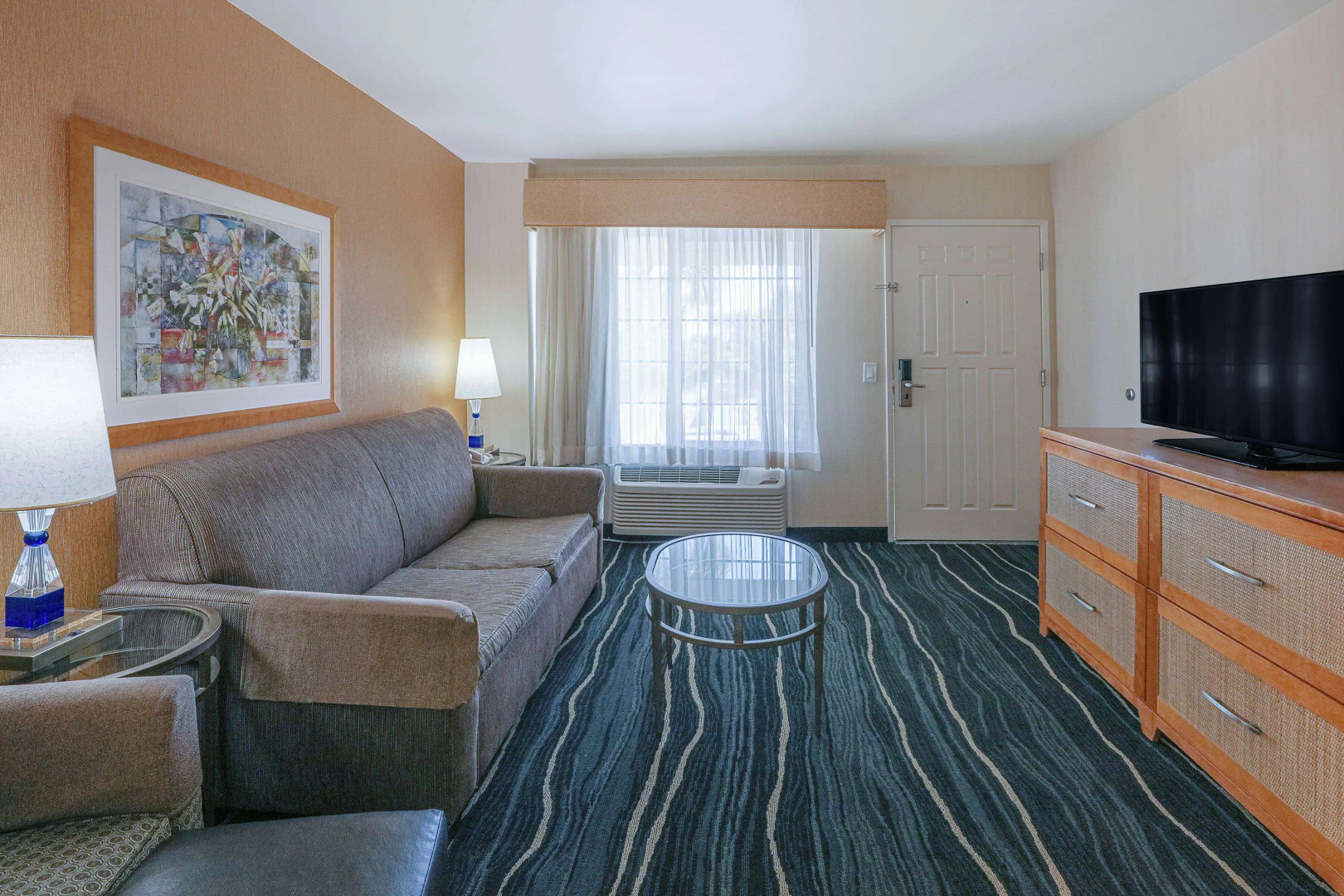 Ramada by Wyndham Costa Mesa/Newport Beach